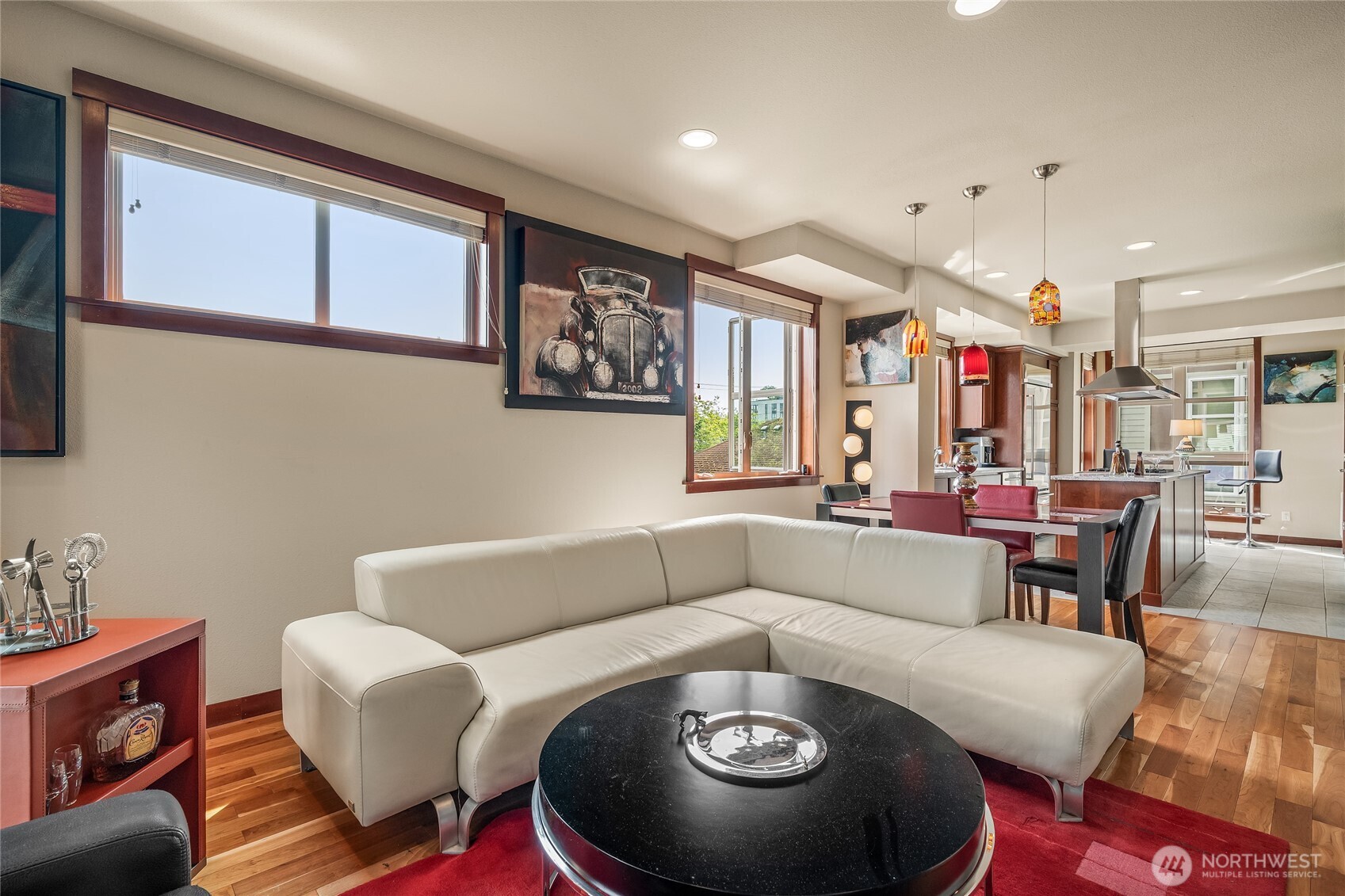 718 Nob Hill Avenue N Unit: A