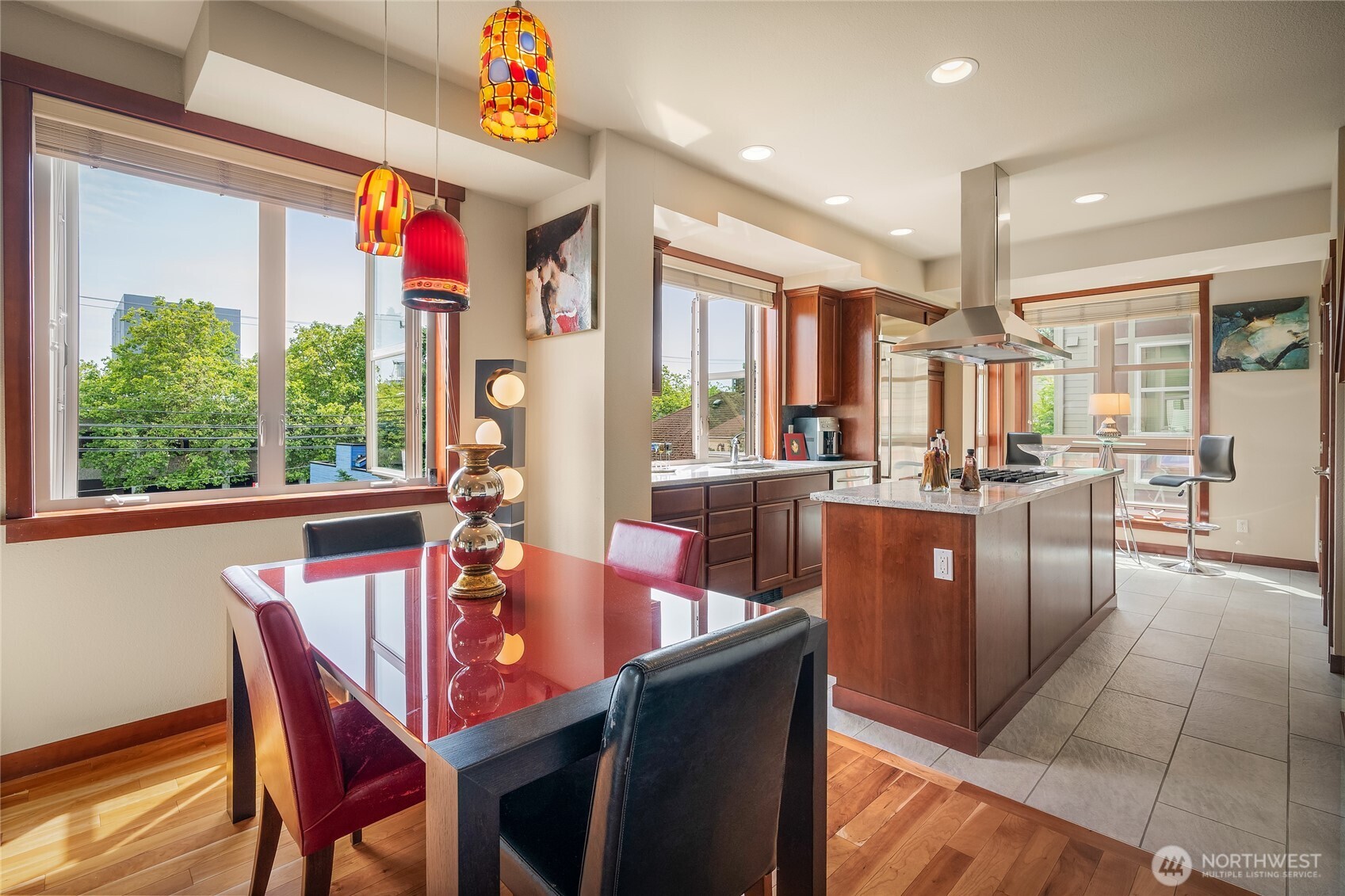 718 Nob Hill Avenue N Unit: A