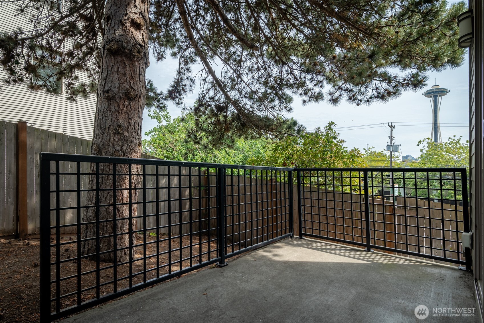 718 Nob Hill Avenue N Unit: A