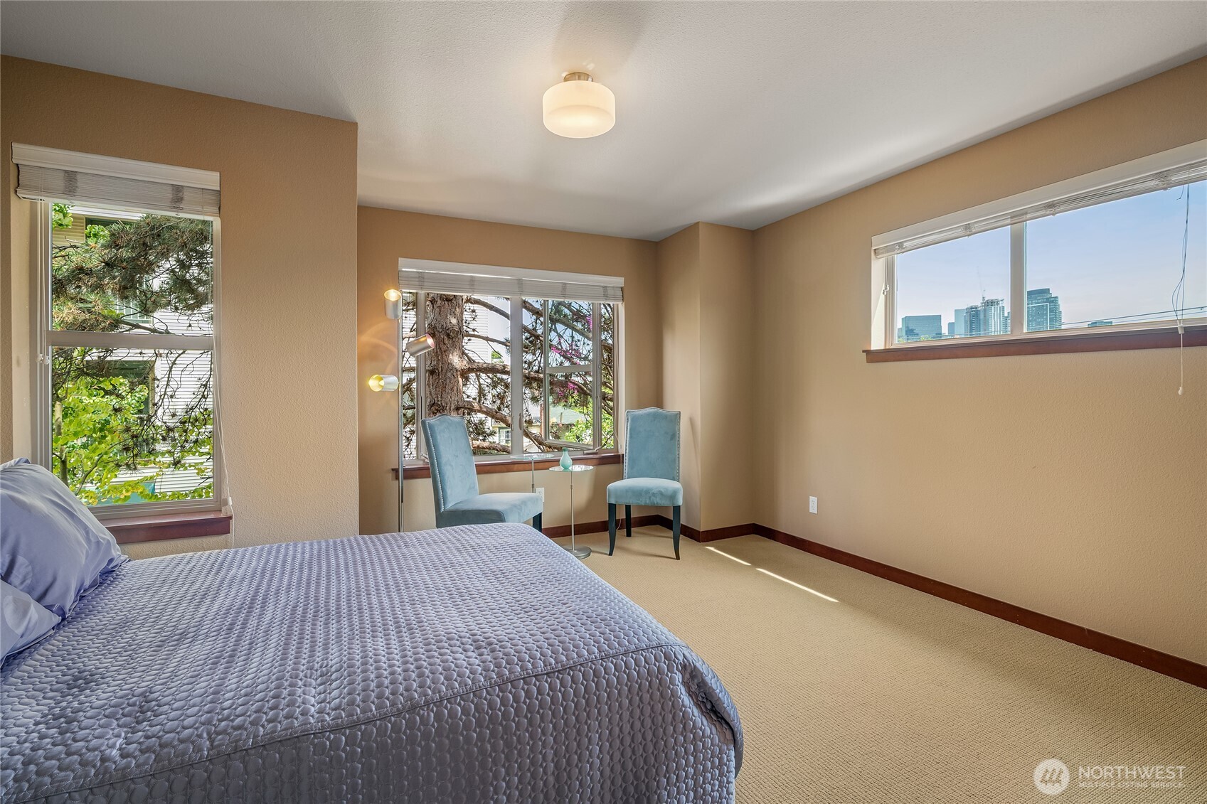 718 Nob Hill Avenue N Unit: A