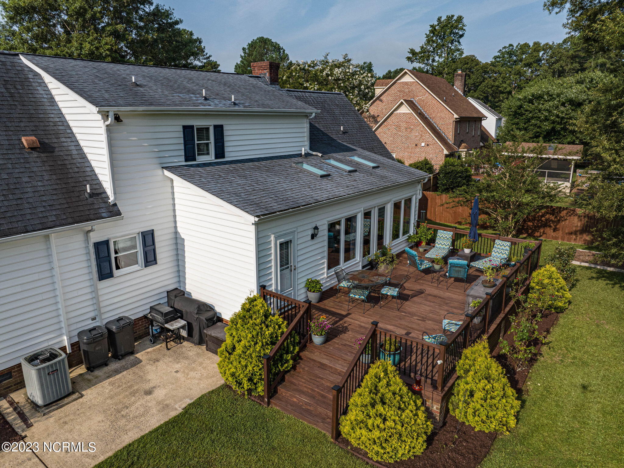 1136 Davenport Place