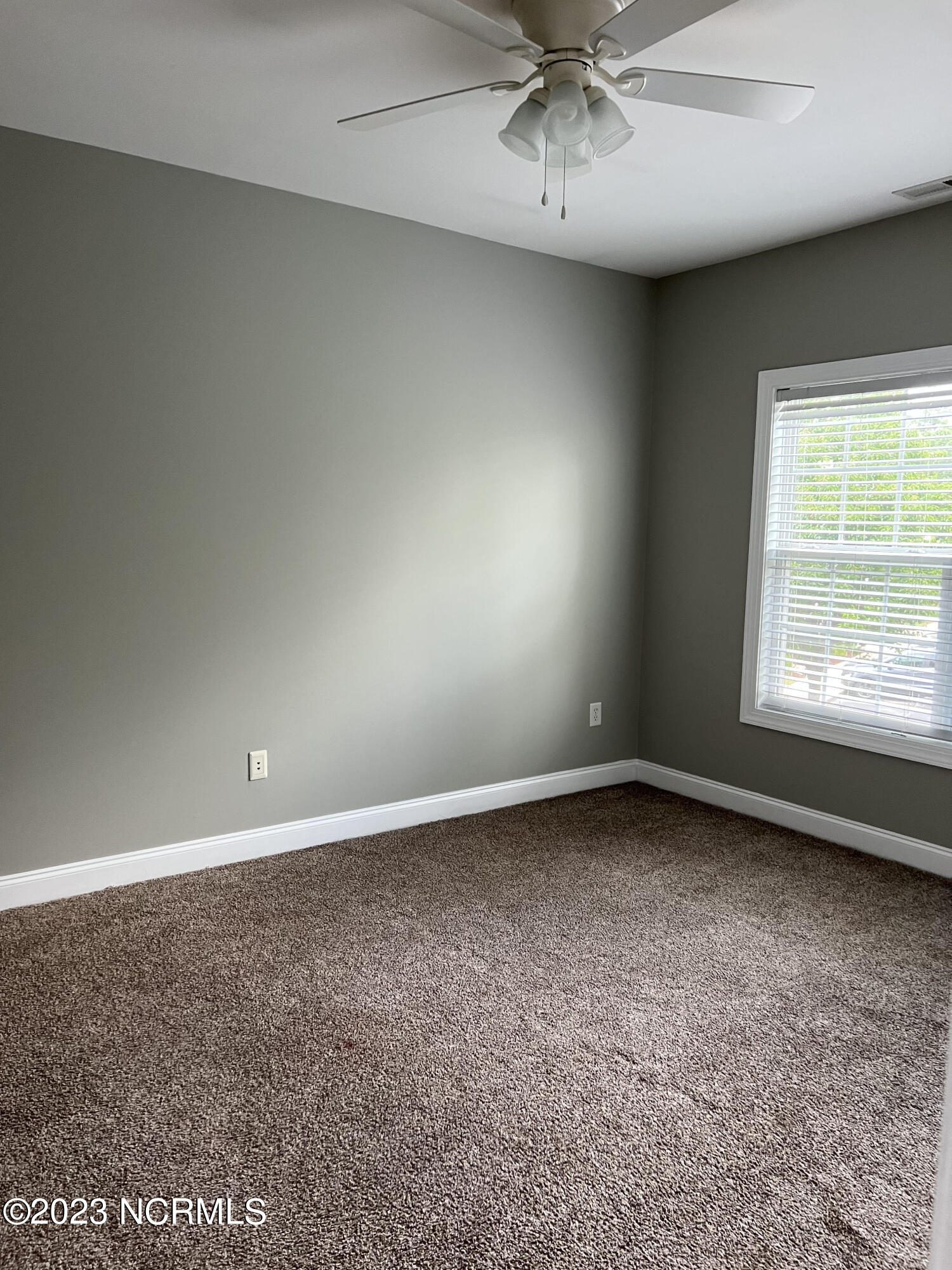 1935 Tara Court, 204