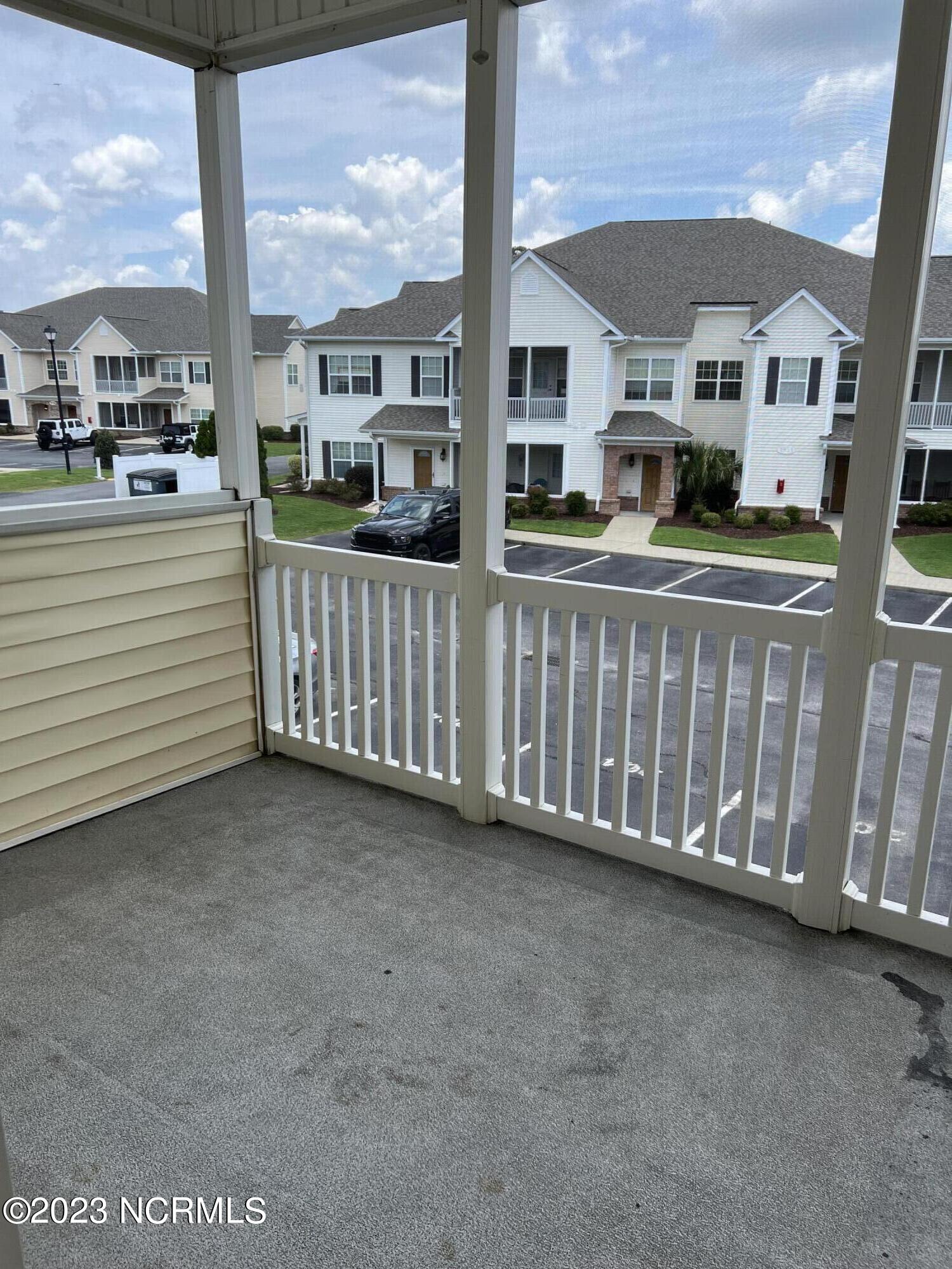 1935 Tara Court, 204