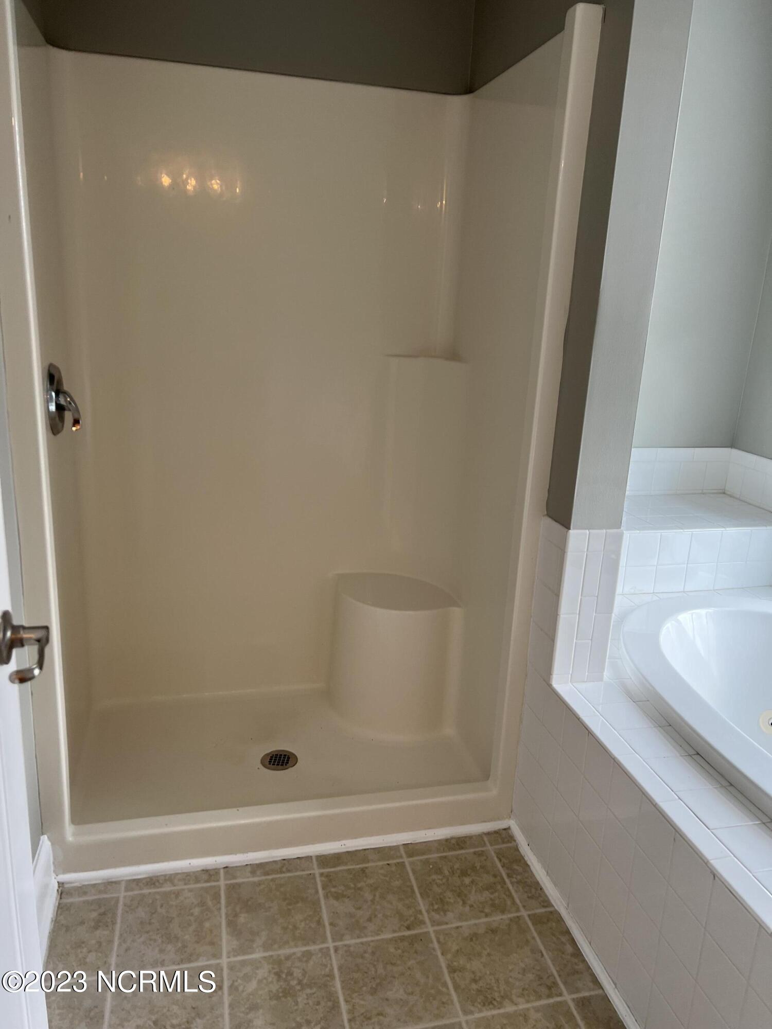 1935 Tara Court, 204