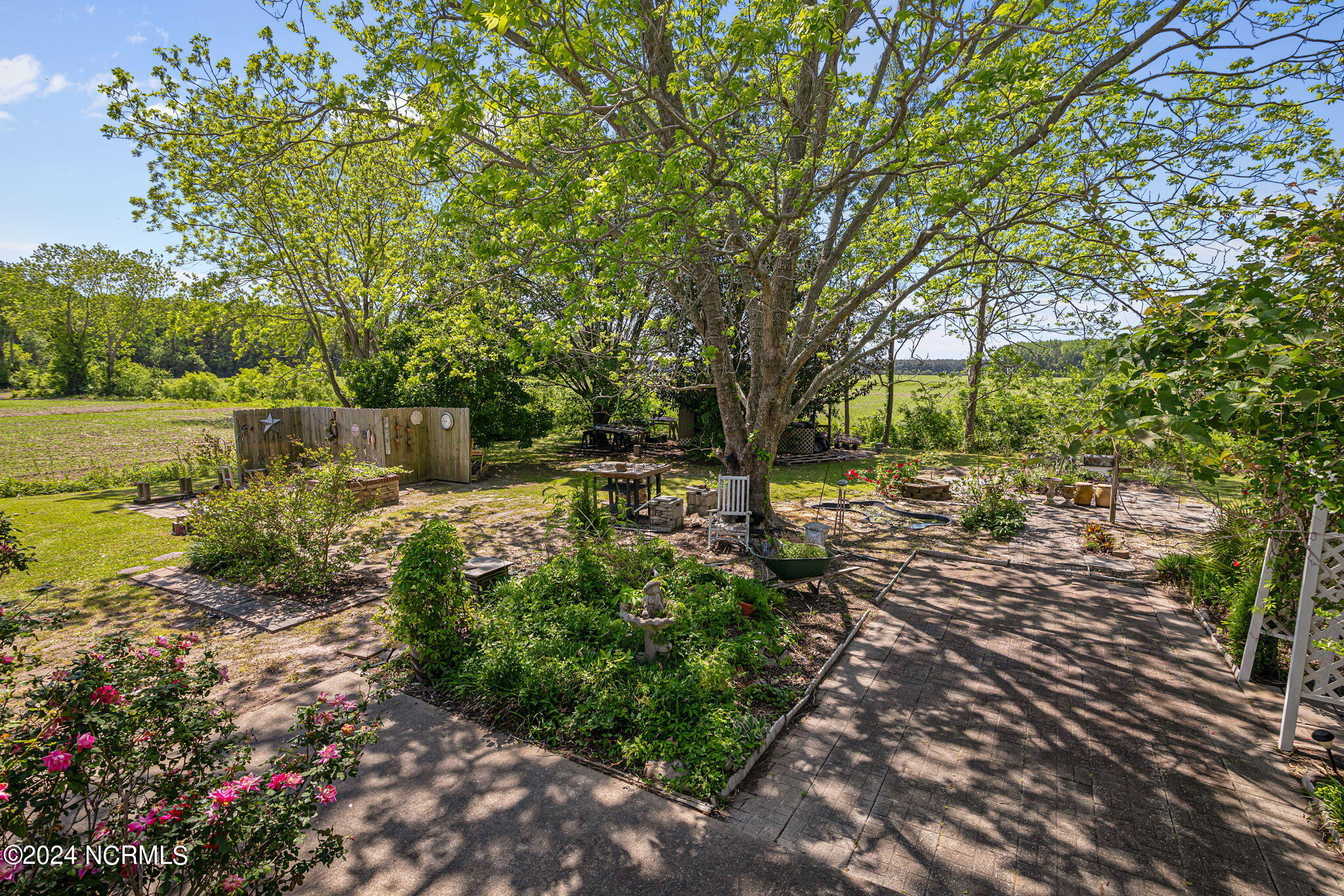 575 S 5th Street