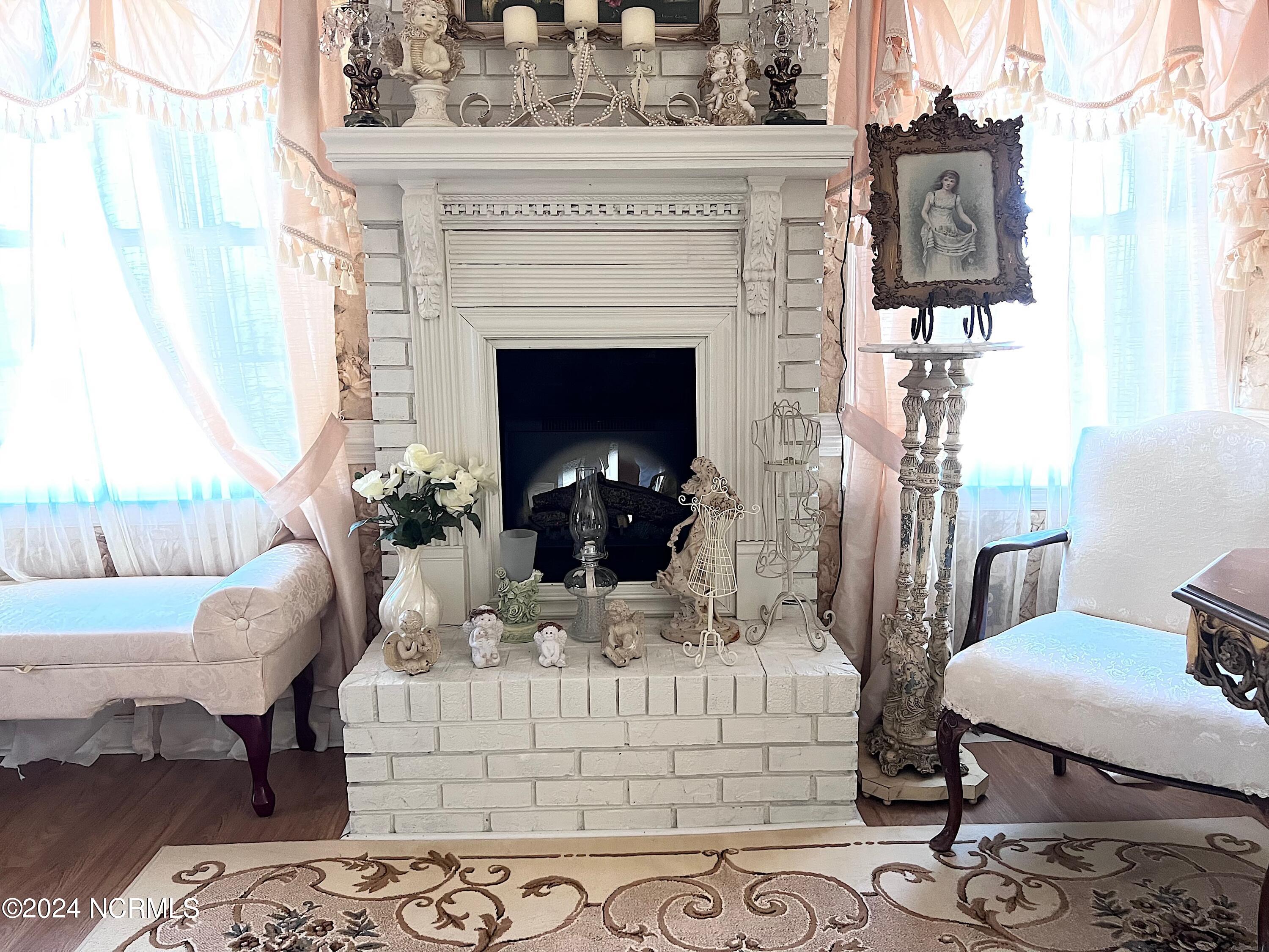 575 S 5th Street