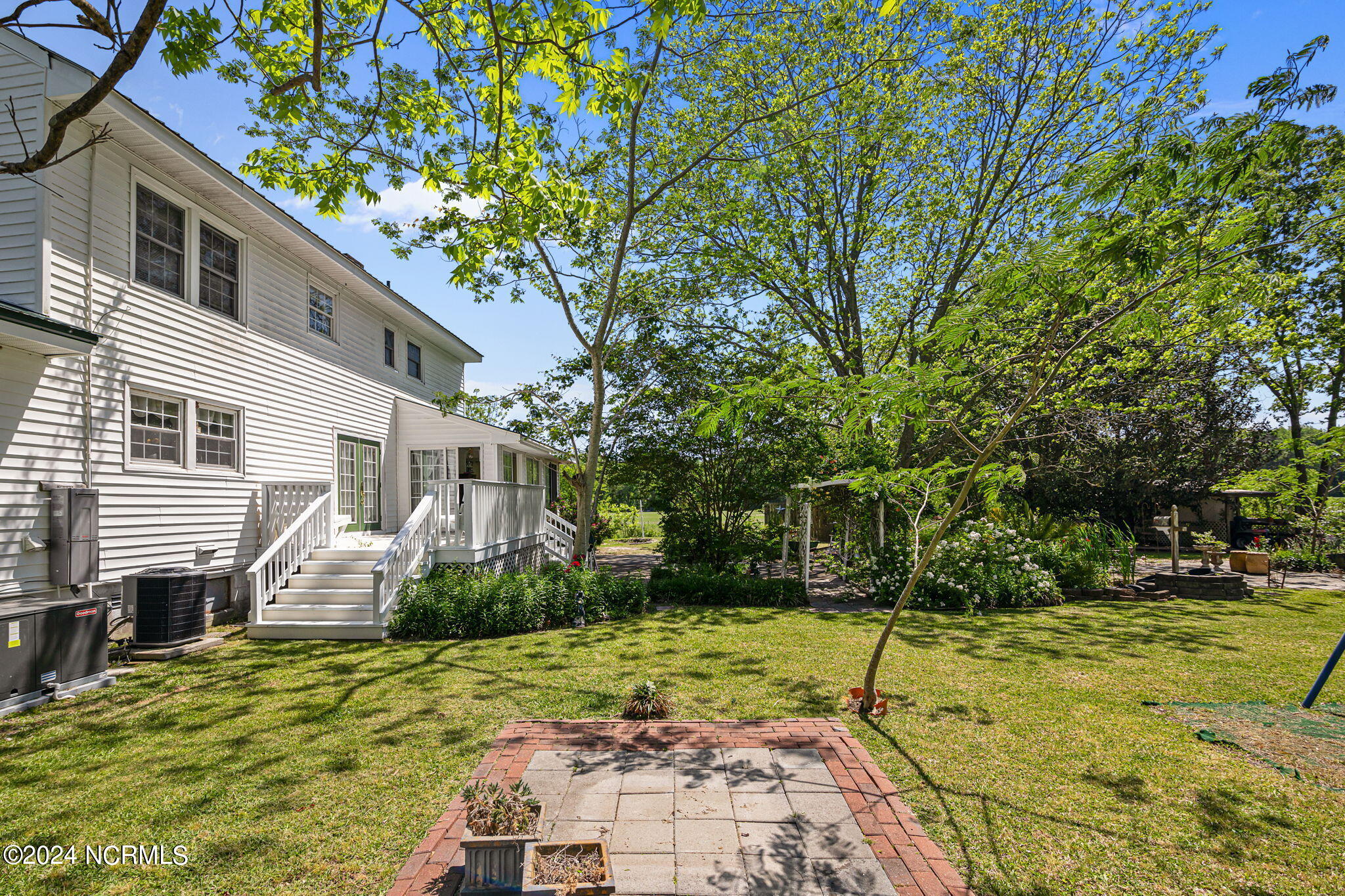 575 S 5th Street