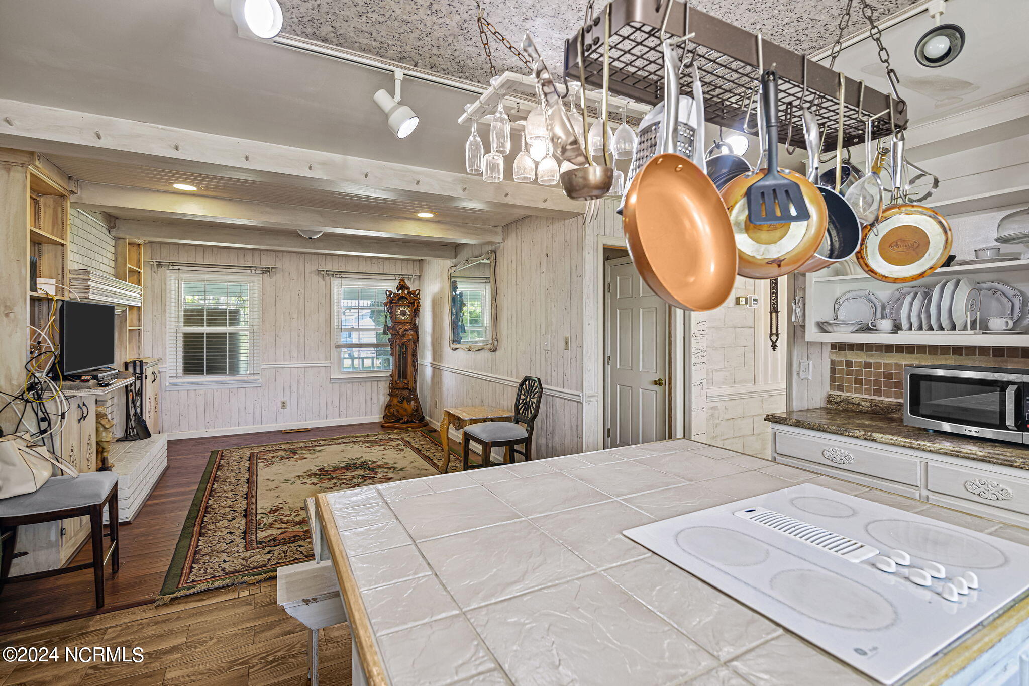 575 S 5th Street