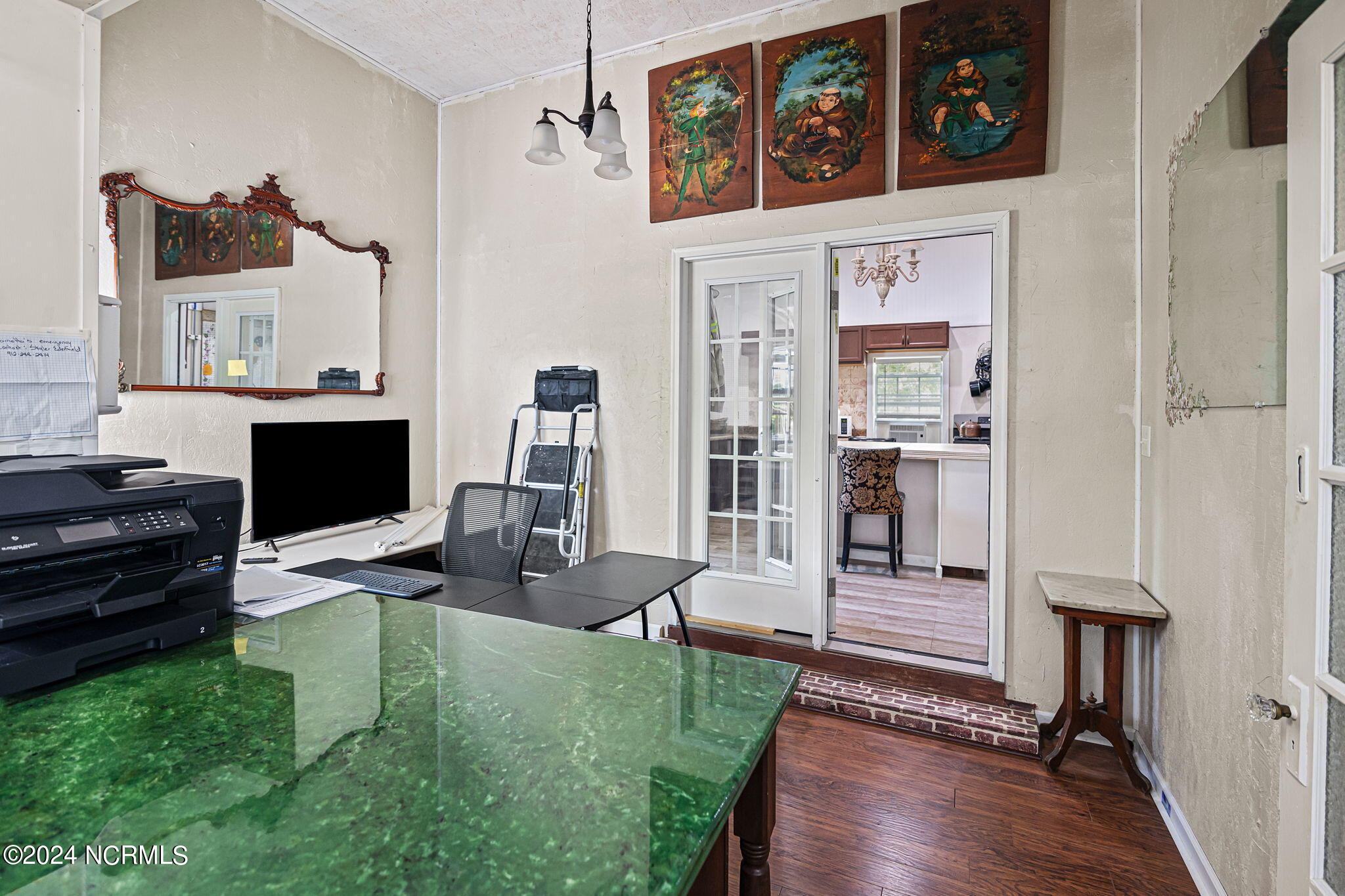575 S 5th Street