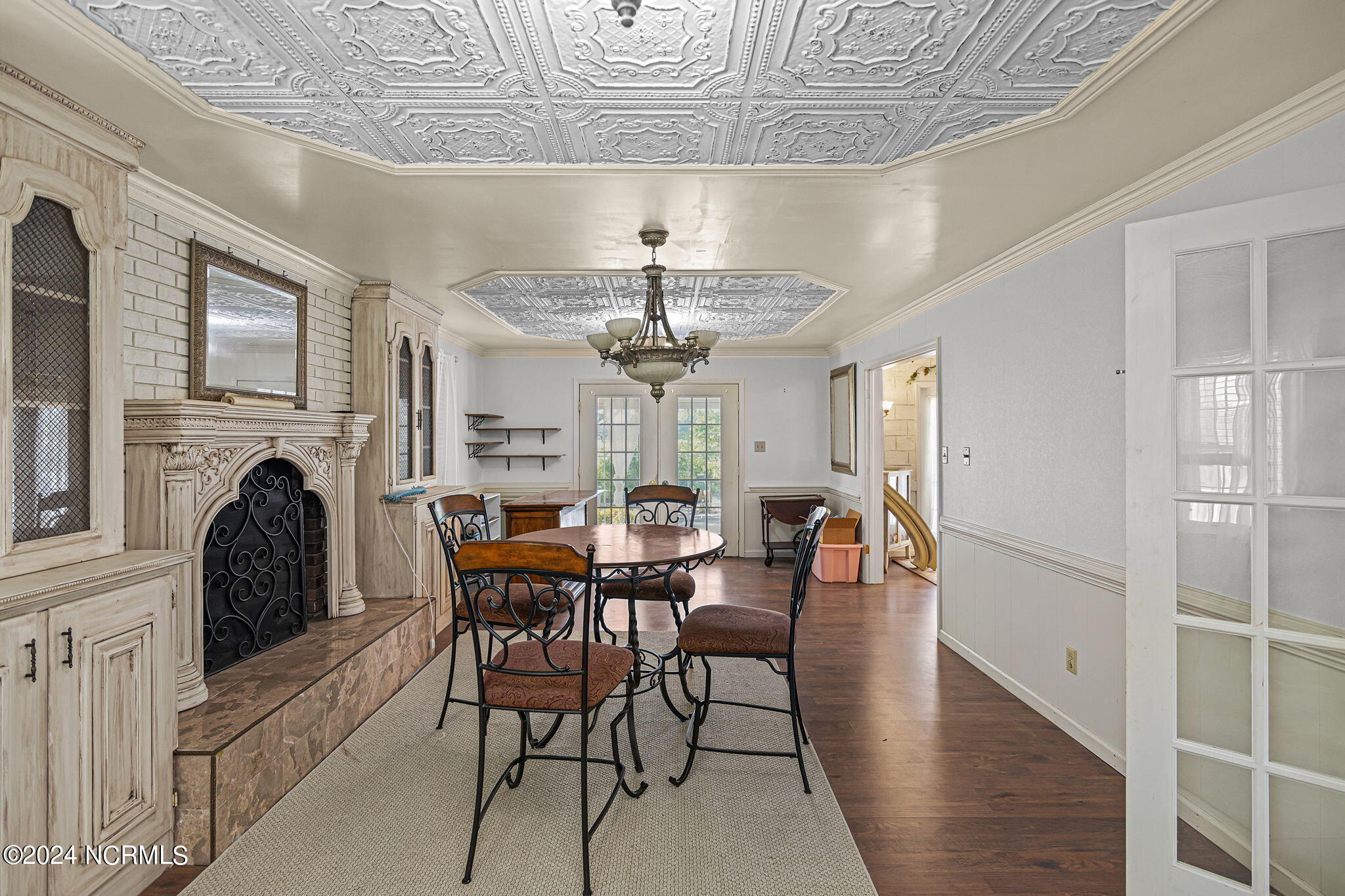 575 S 5th Street
