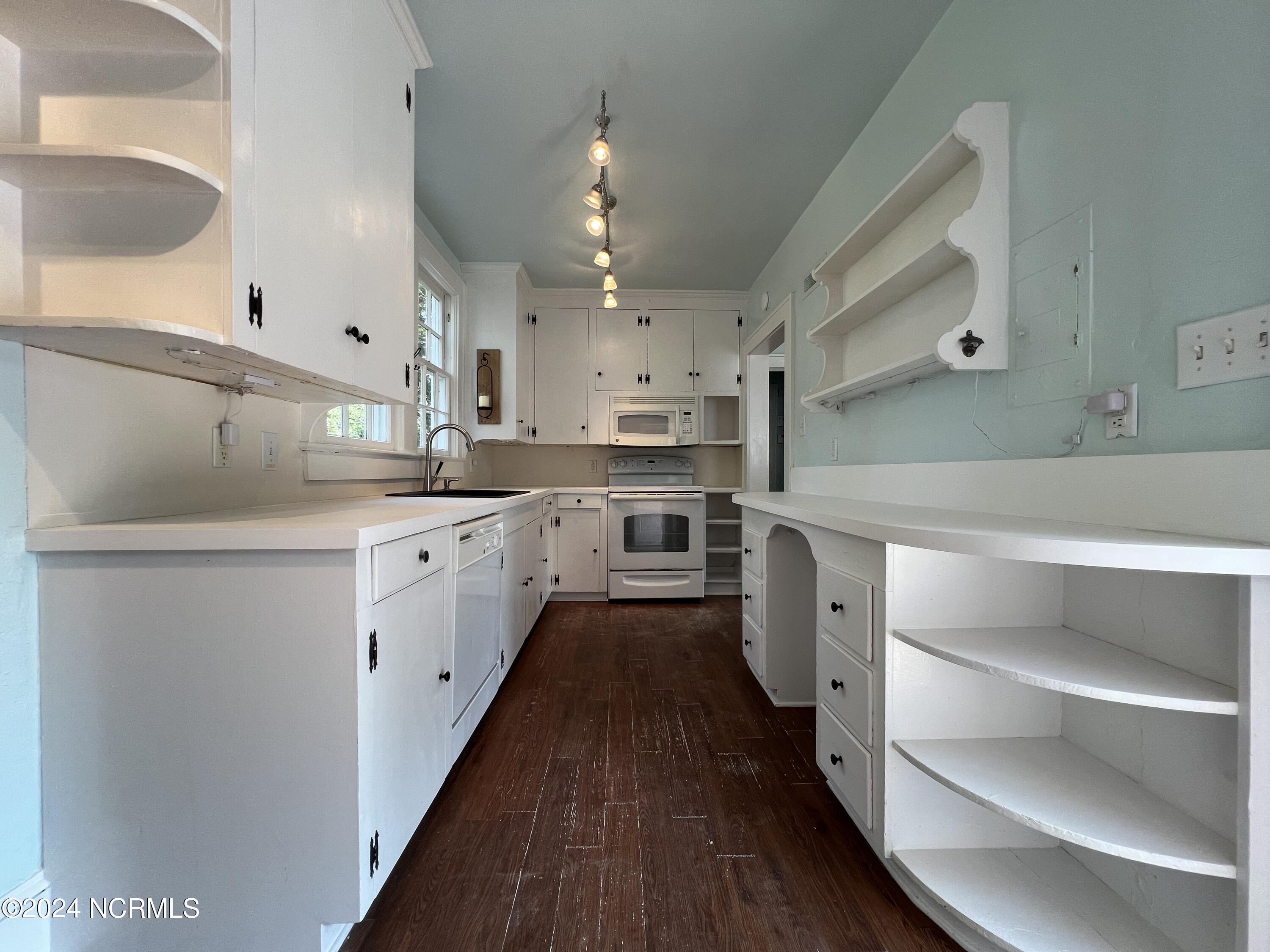 3770 W Wilson Street