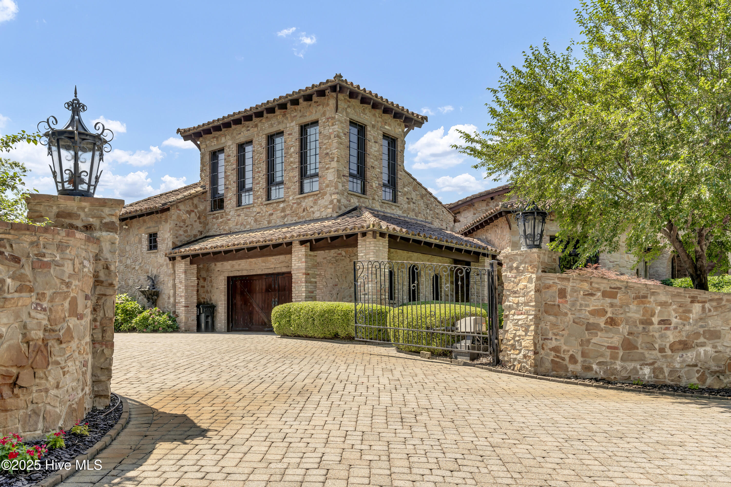 106 Allen Drive