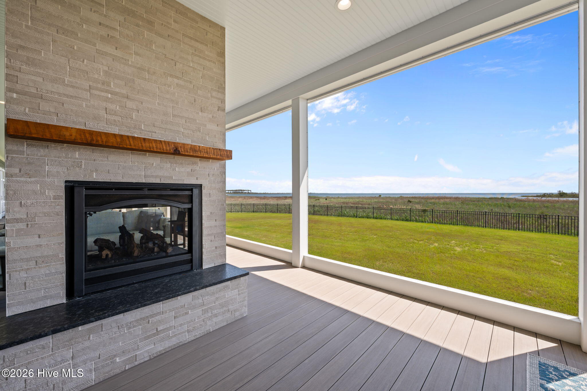 76 Soundside Drive