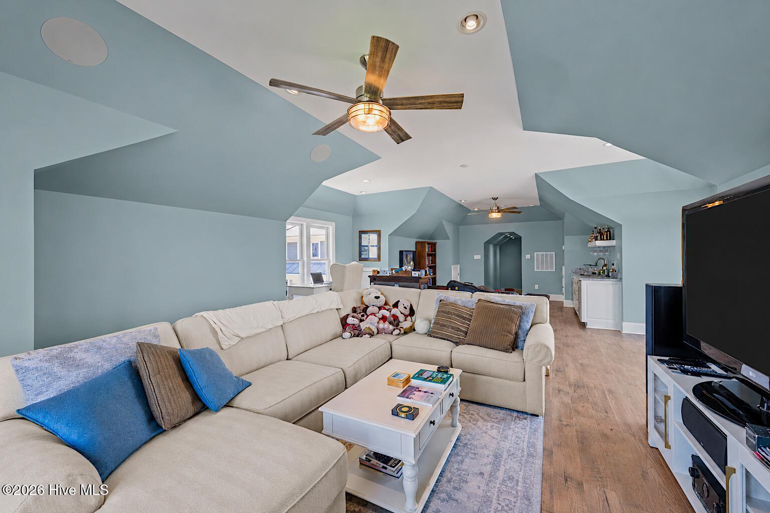 76 Soundside Drive