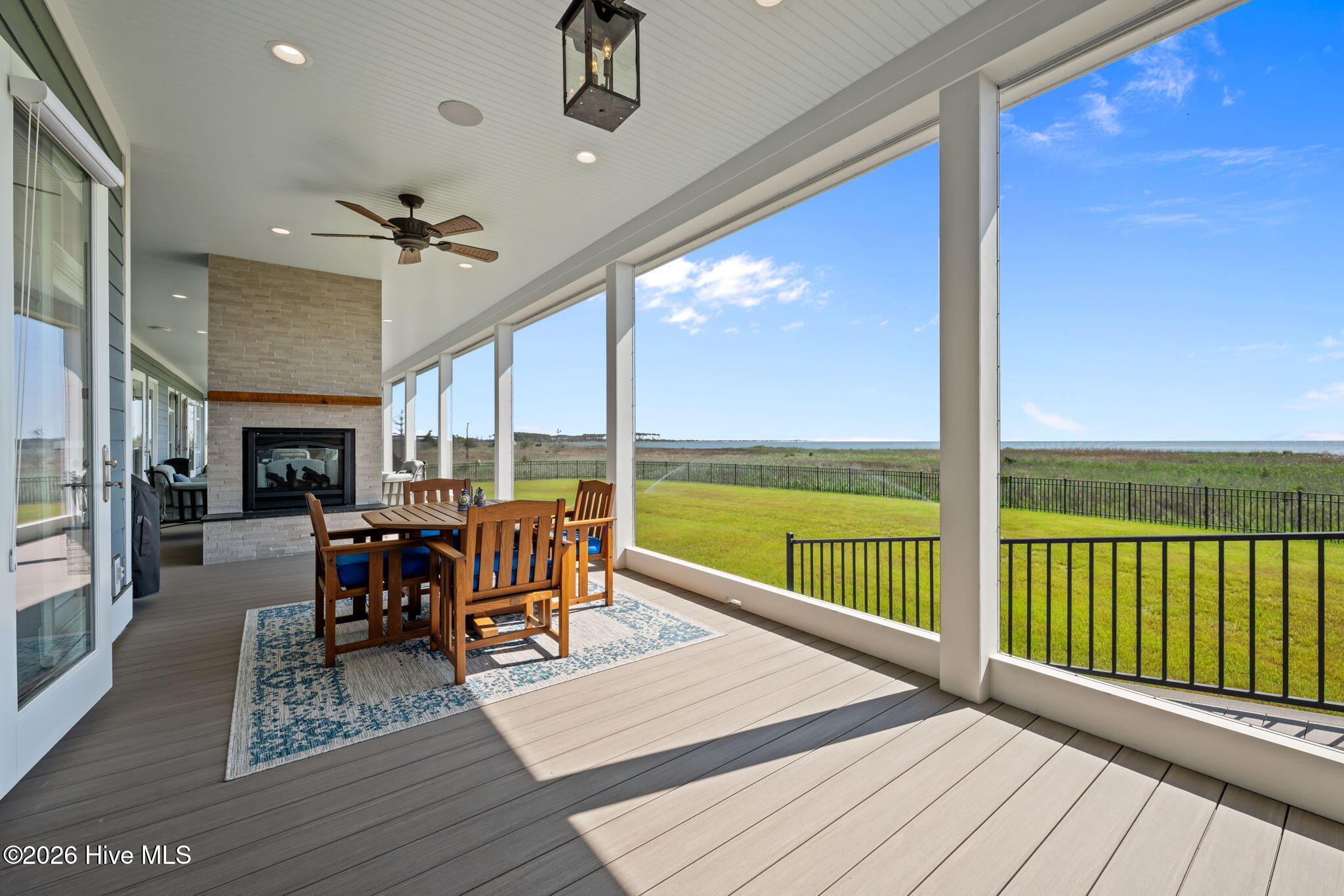 76 Soundside Drive
