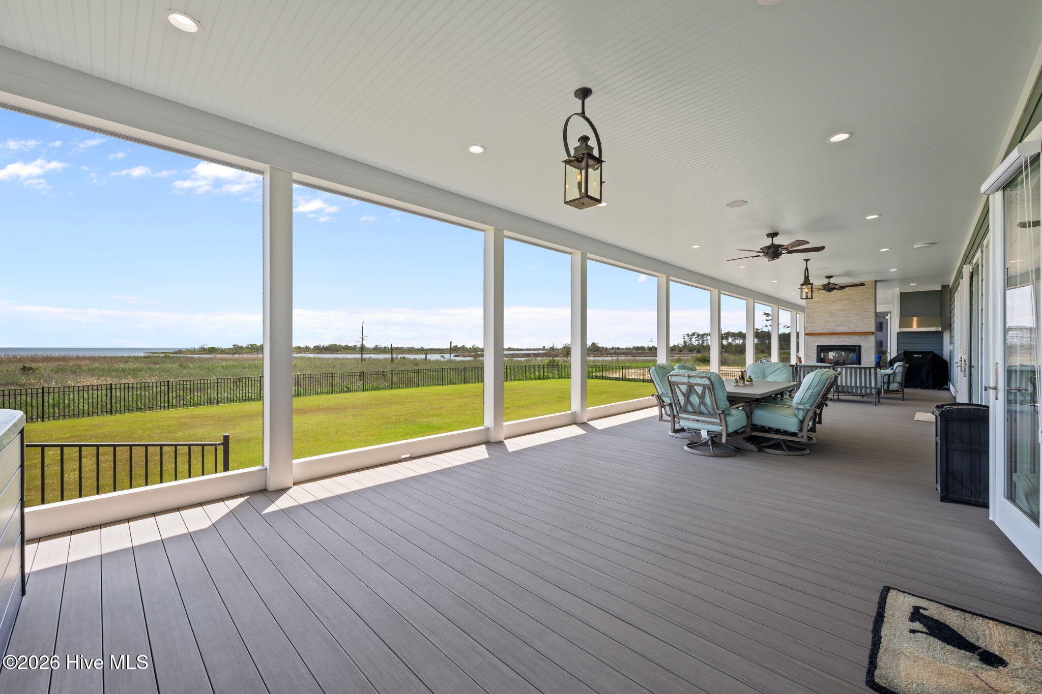 76 Soundside Drive