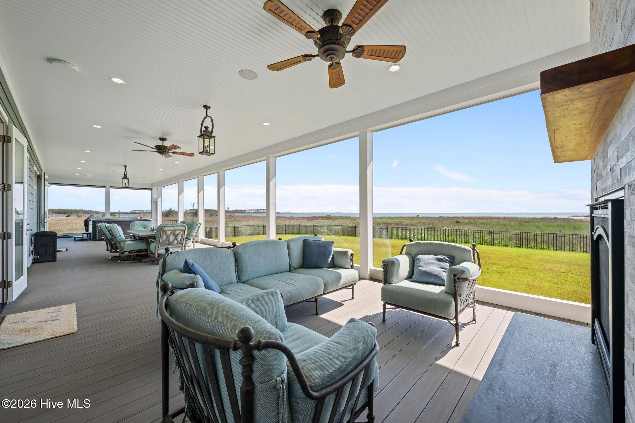 76 Soundside Drive