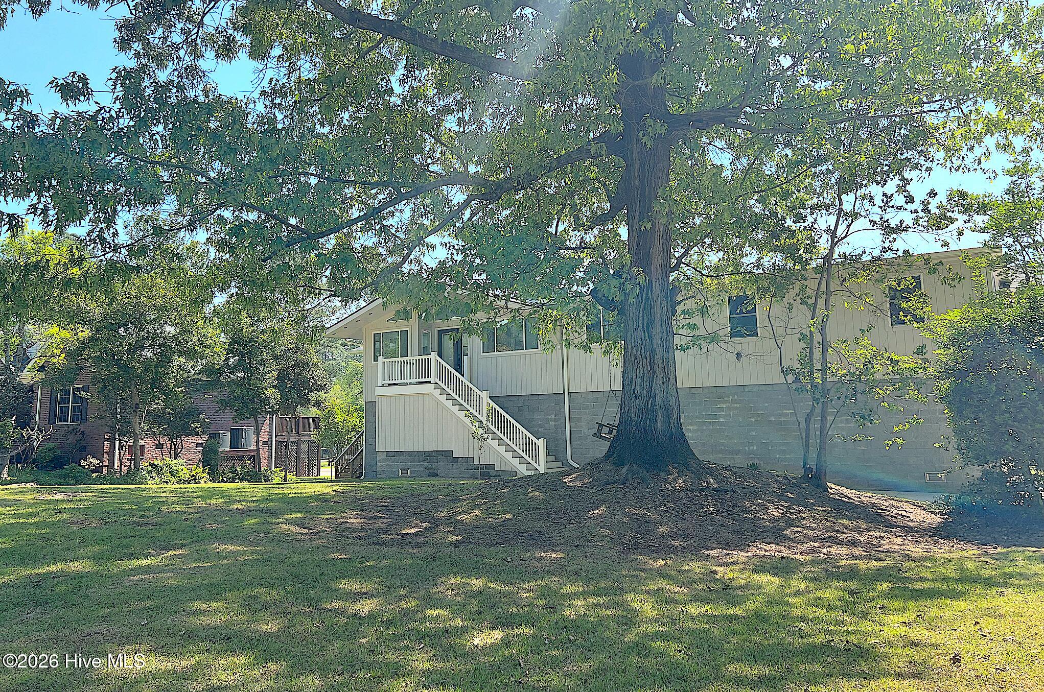 244 Shoreline Drive