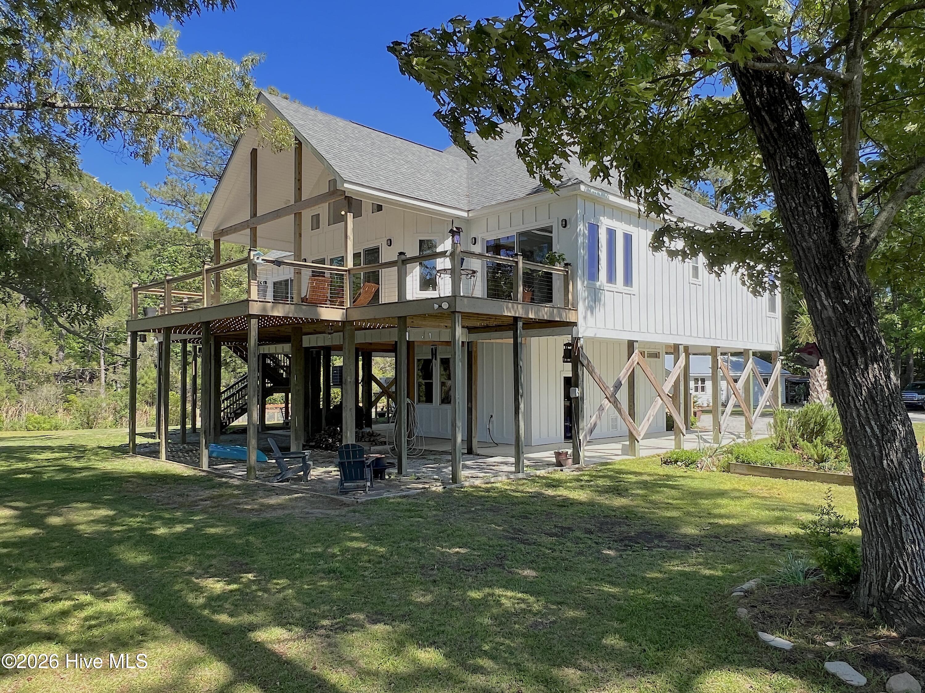 1002 Howells Road