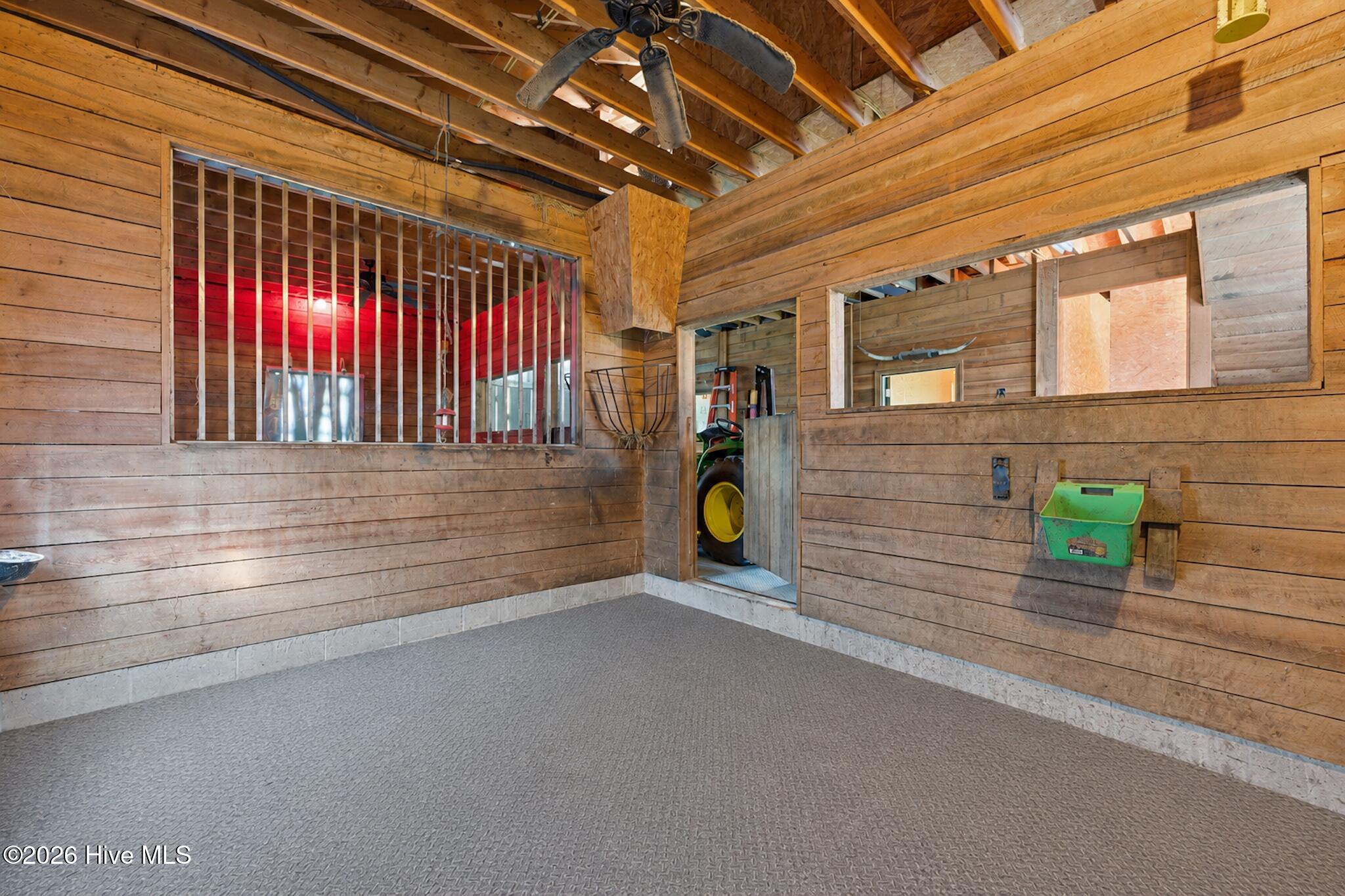 1002 Howells Road