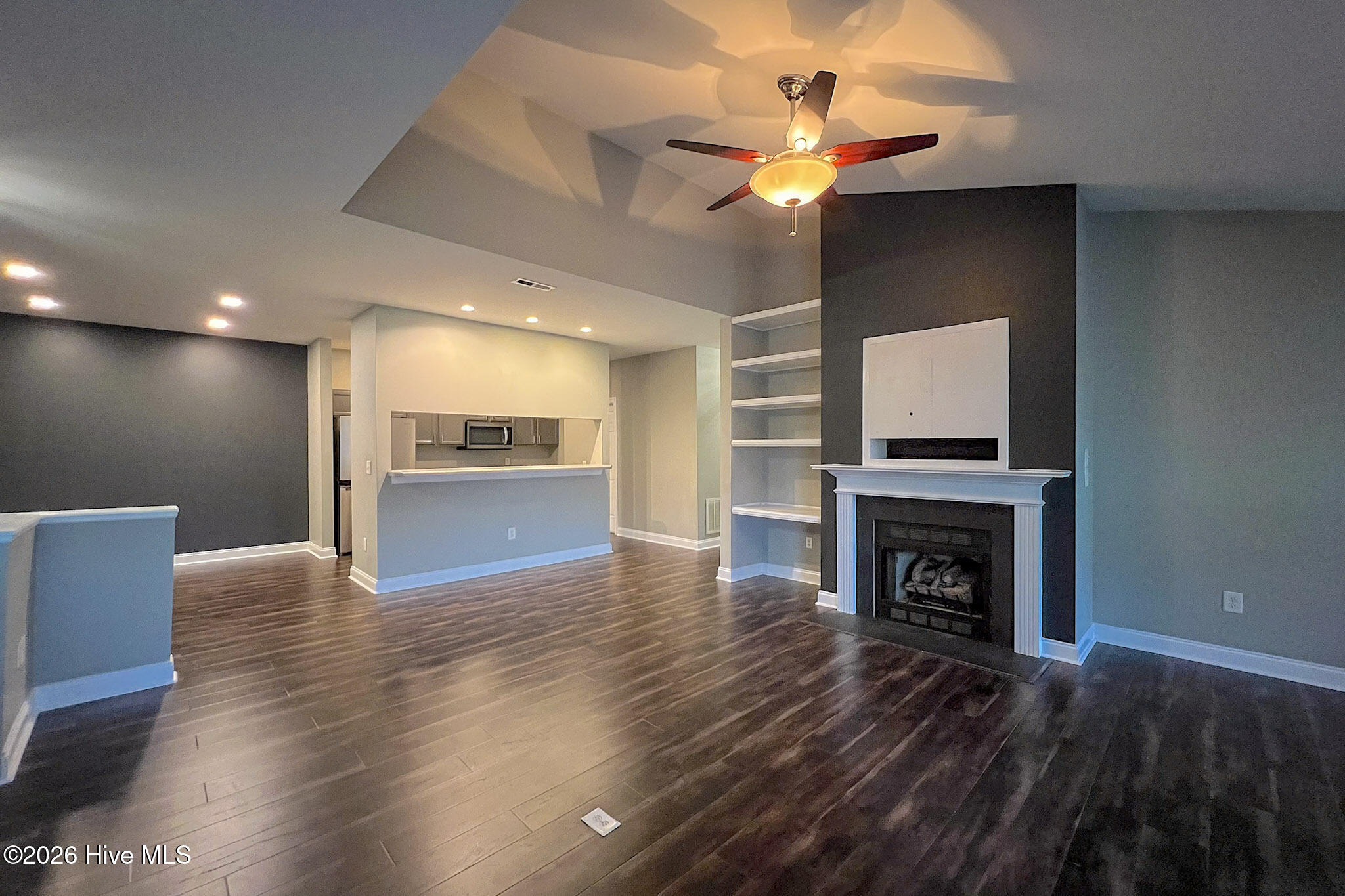 1935 Tara Court 204