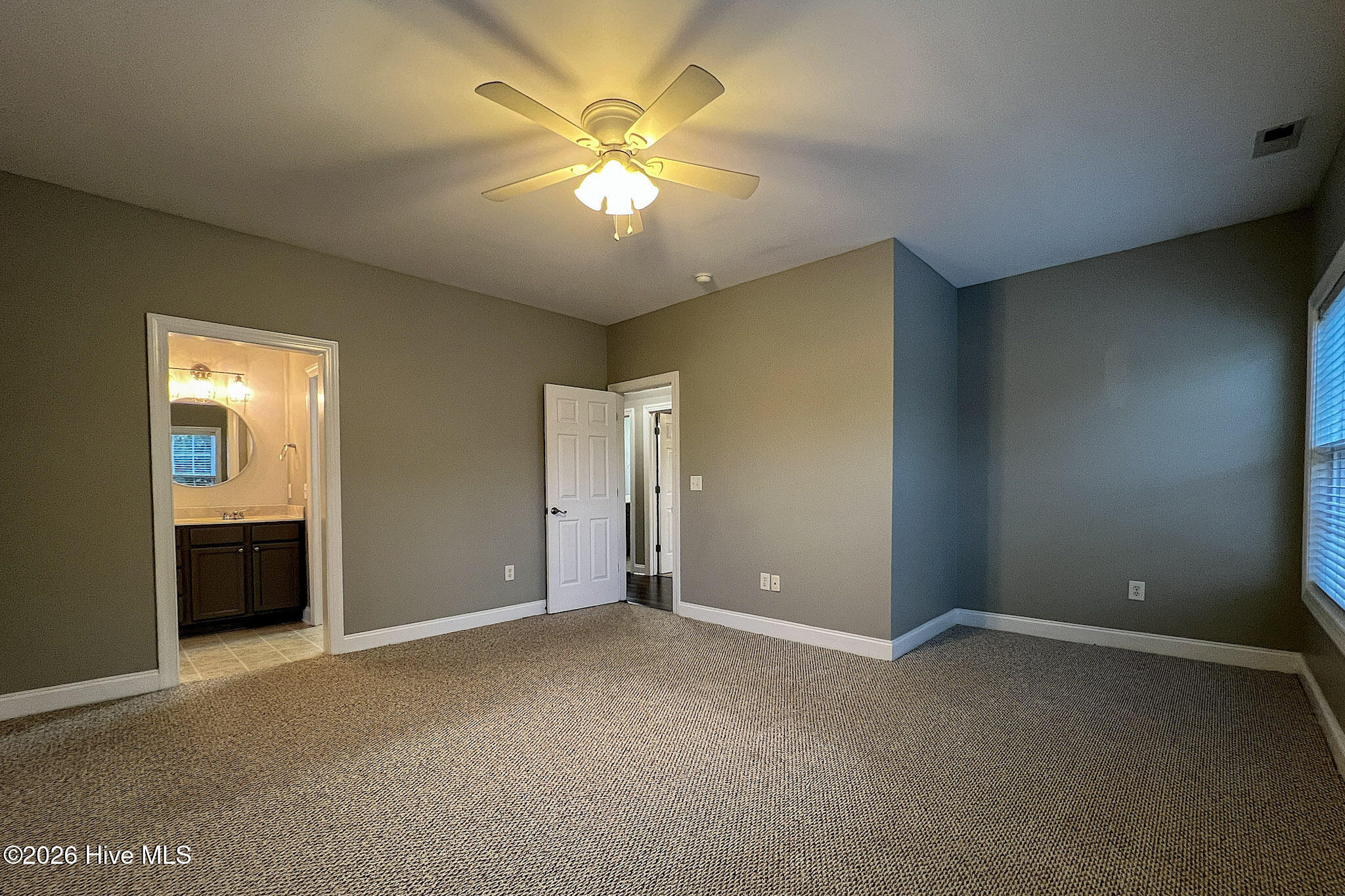 1935 Tara Court 204