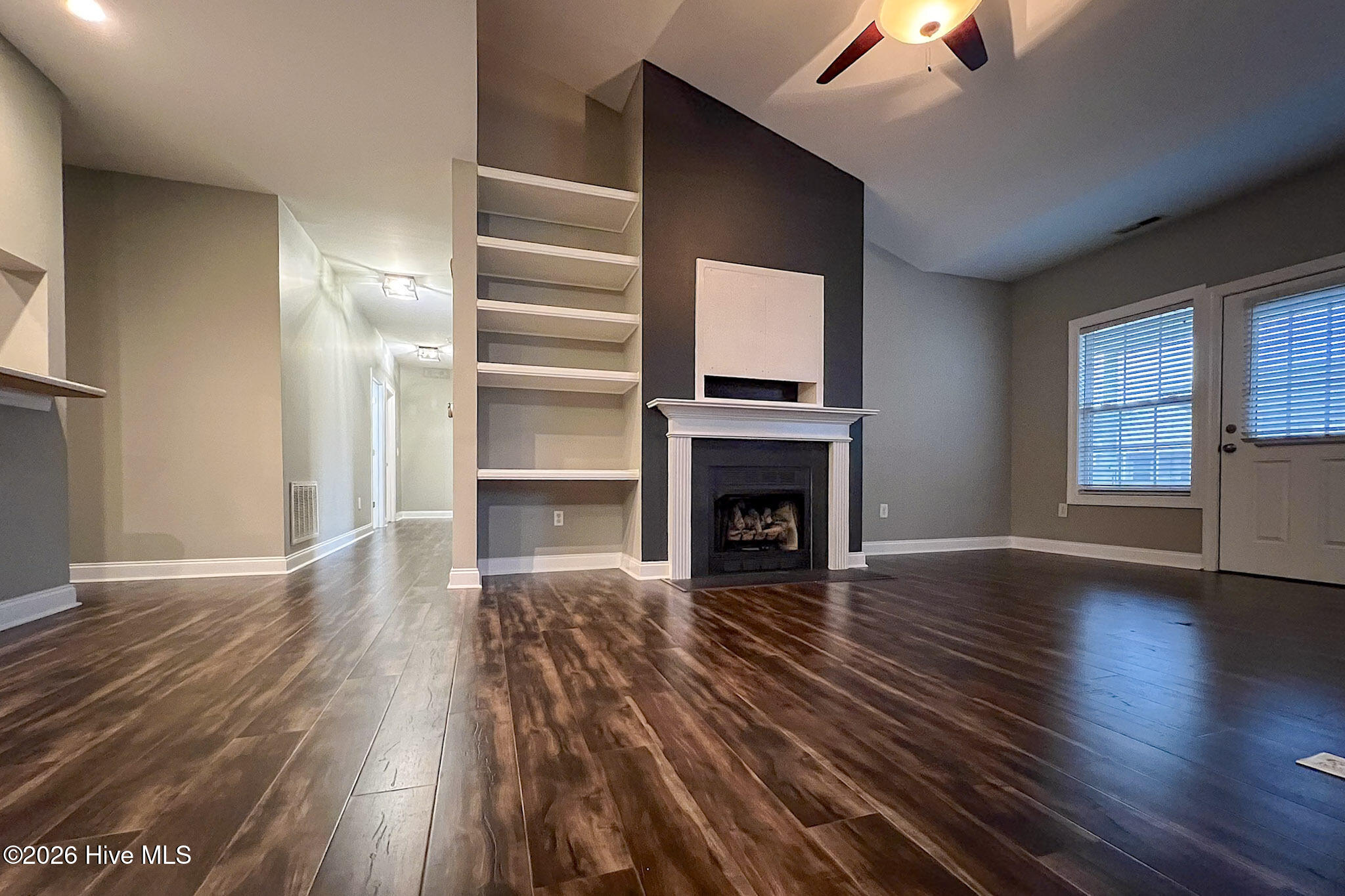 1935 Tara Court 204