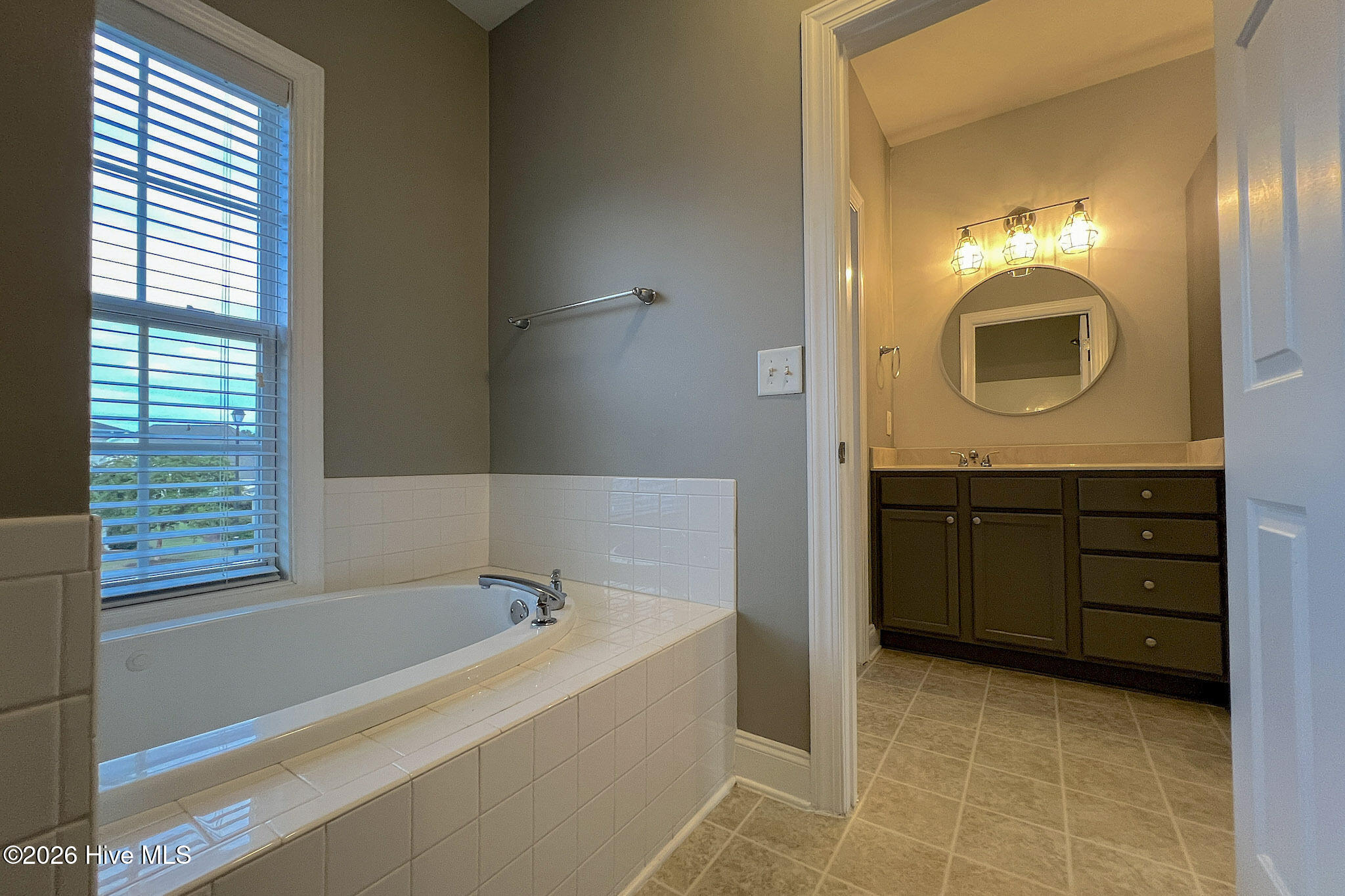 1935 Tara Court 204