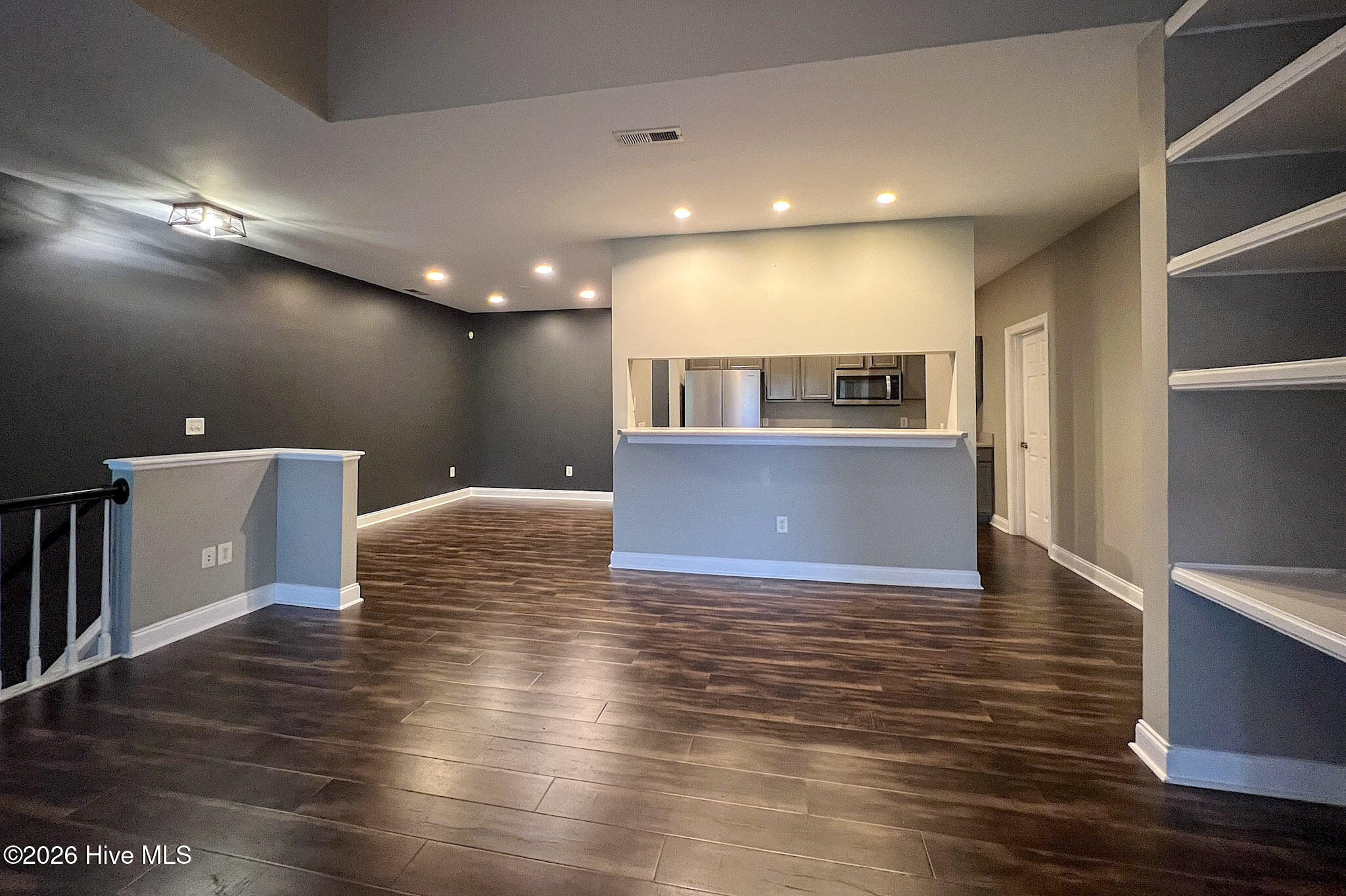 1935 Tara Court 204