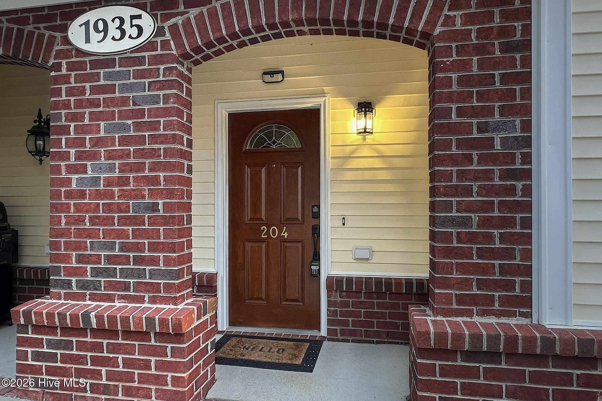 1935 Tara Court 204