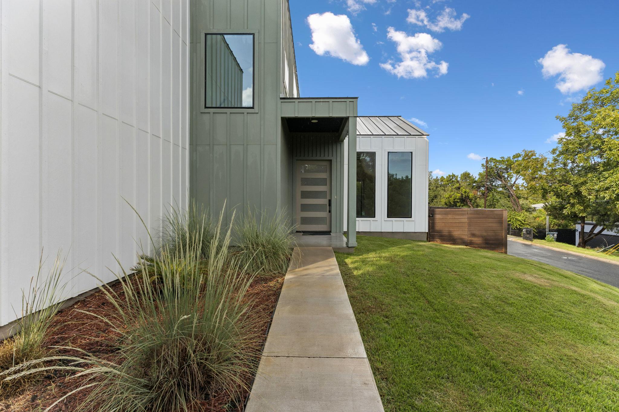400 Post Road DR # 1