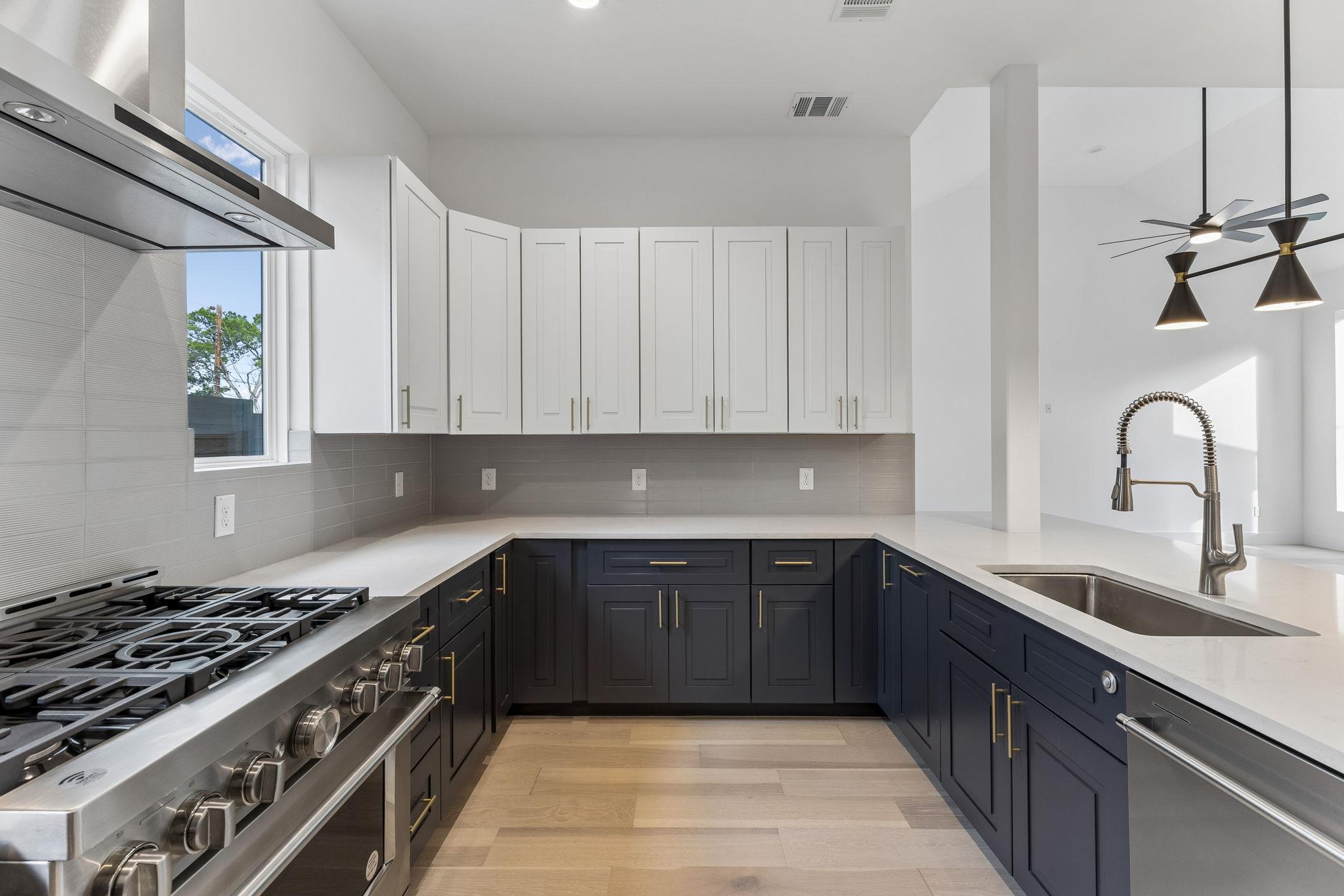 400 Post Road DR # 1