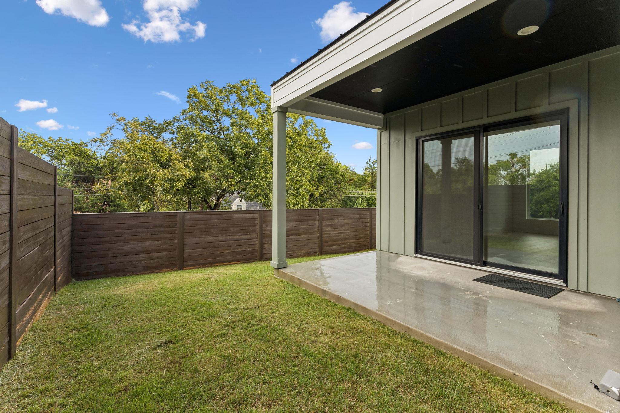 400 Post Road DR # 1