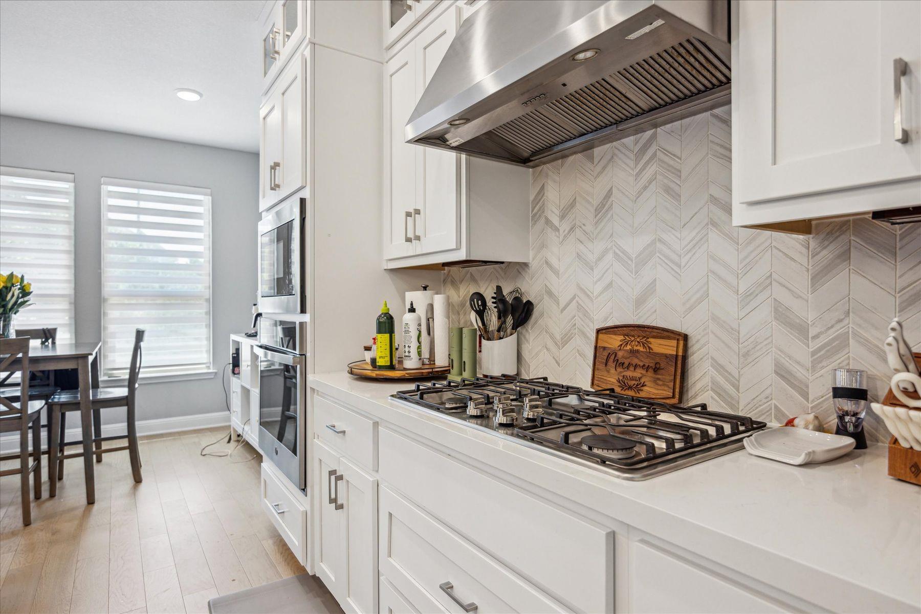 1212 Brasano PL