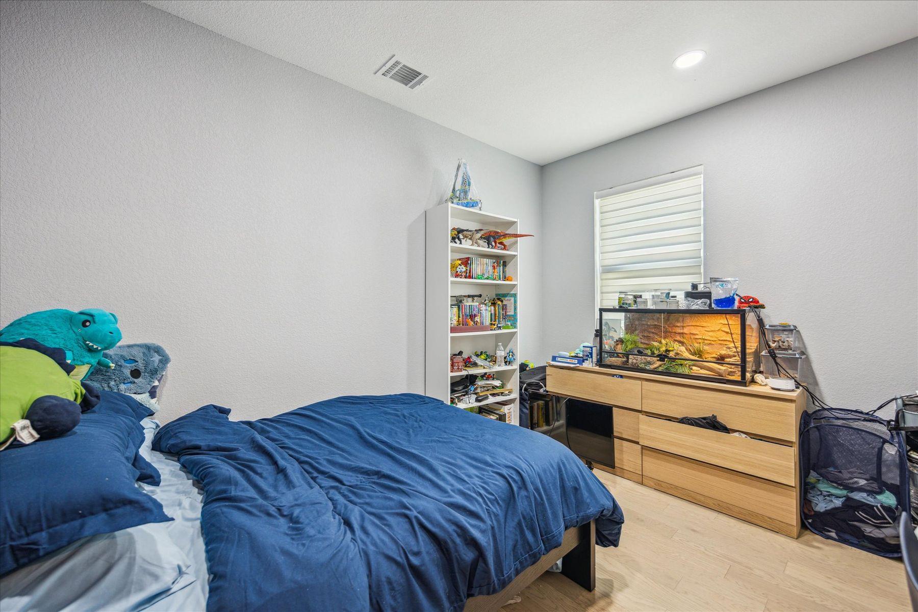 1212 Brasano PL