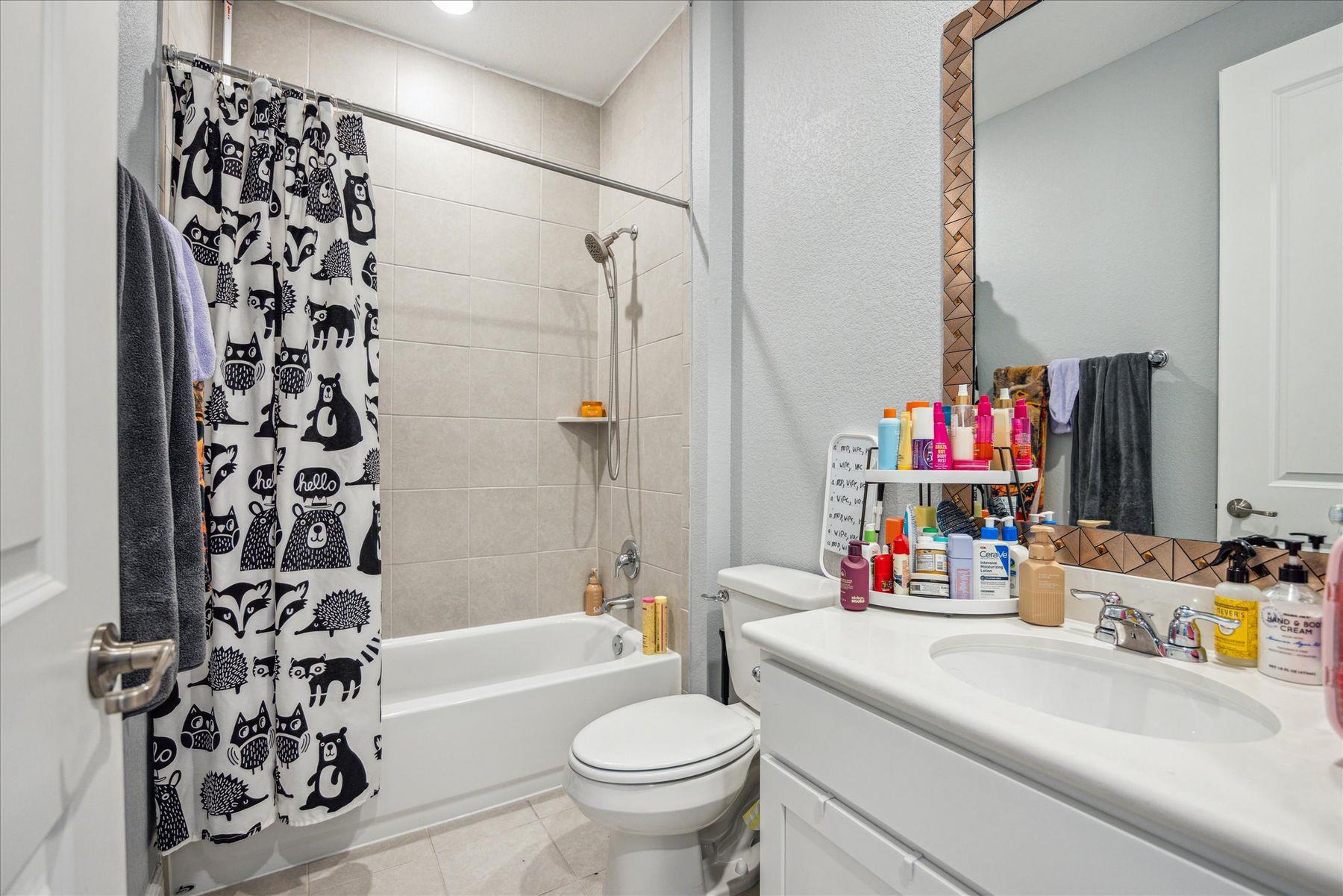 1212 Brasano PL