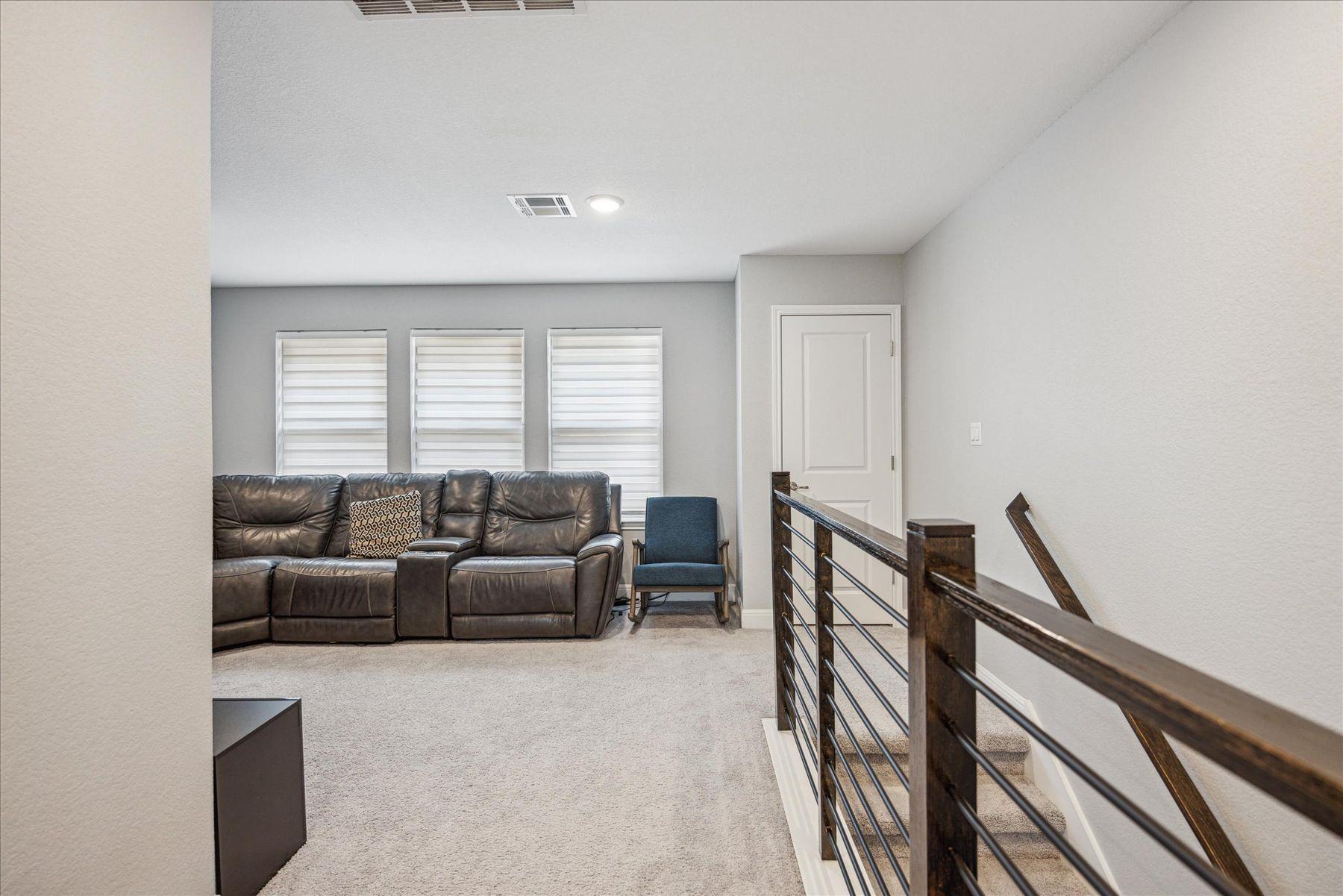 1212 Brasano PL