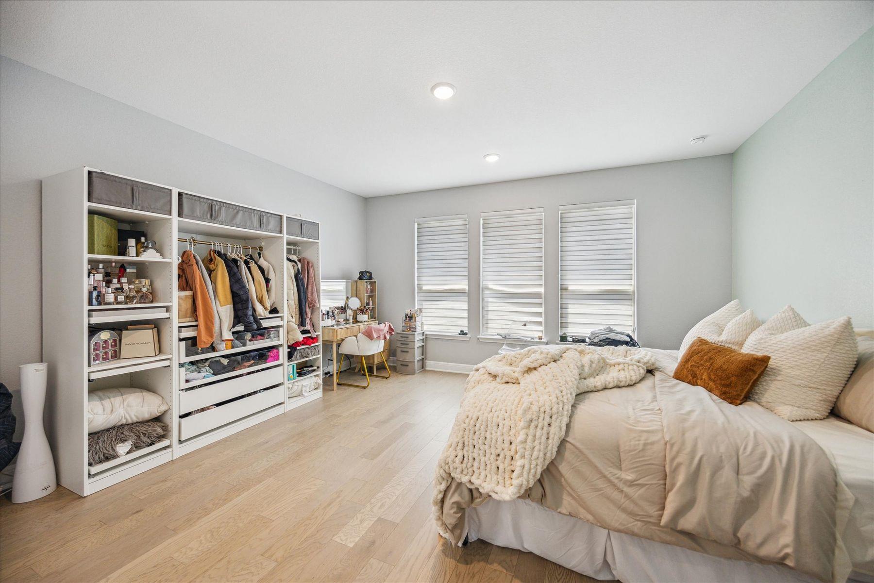 1212 Brasano PL