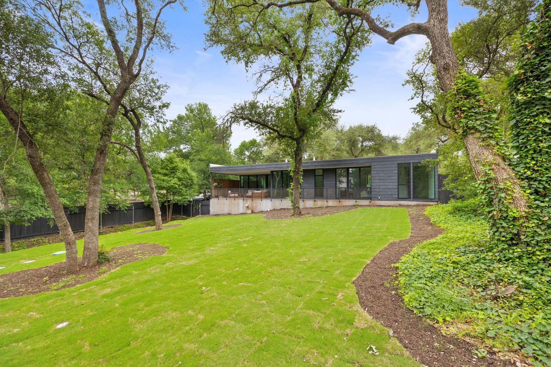 9400 Shady Oaks DR