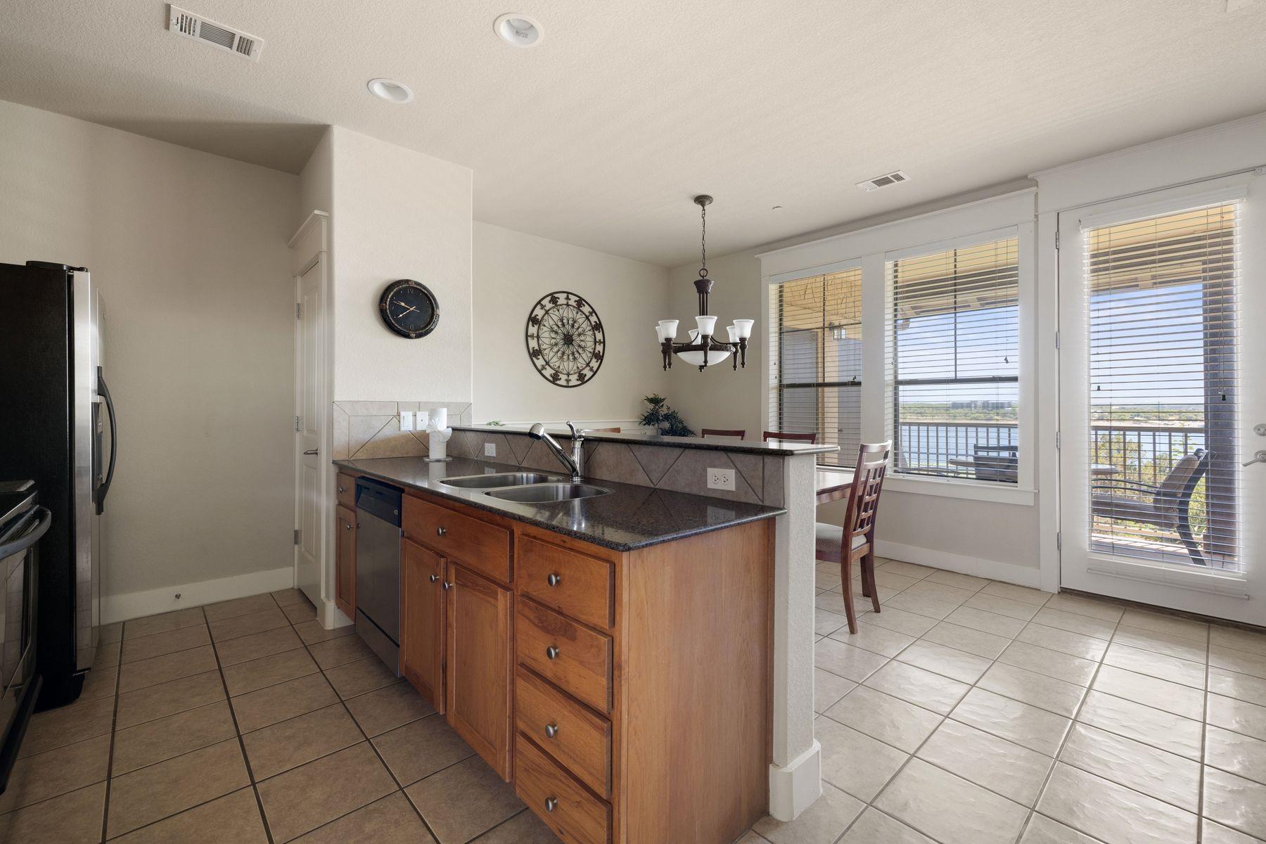6712 Lantern View DR # 302