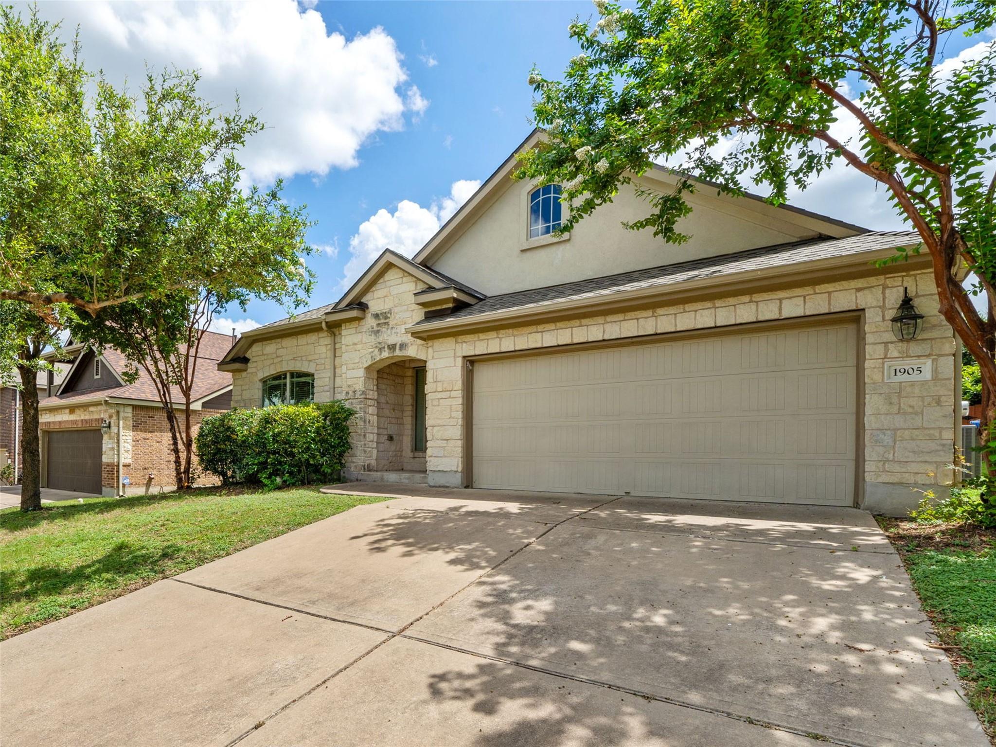 1905 Meandering Meadows DR