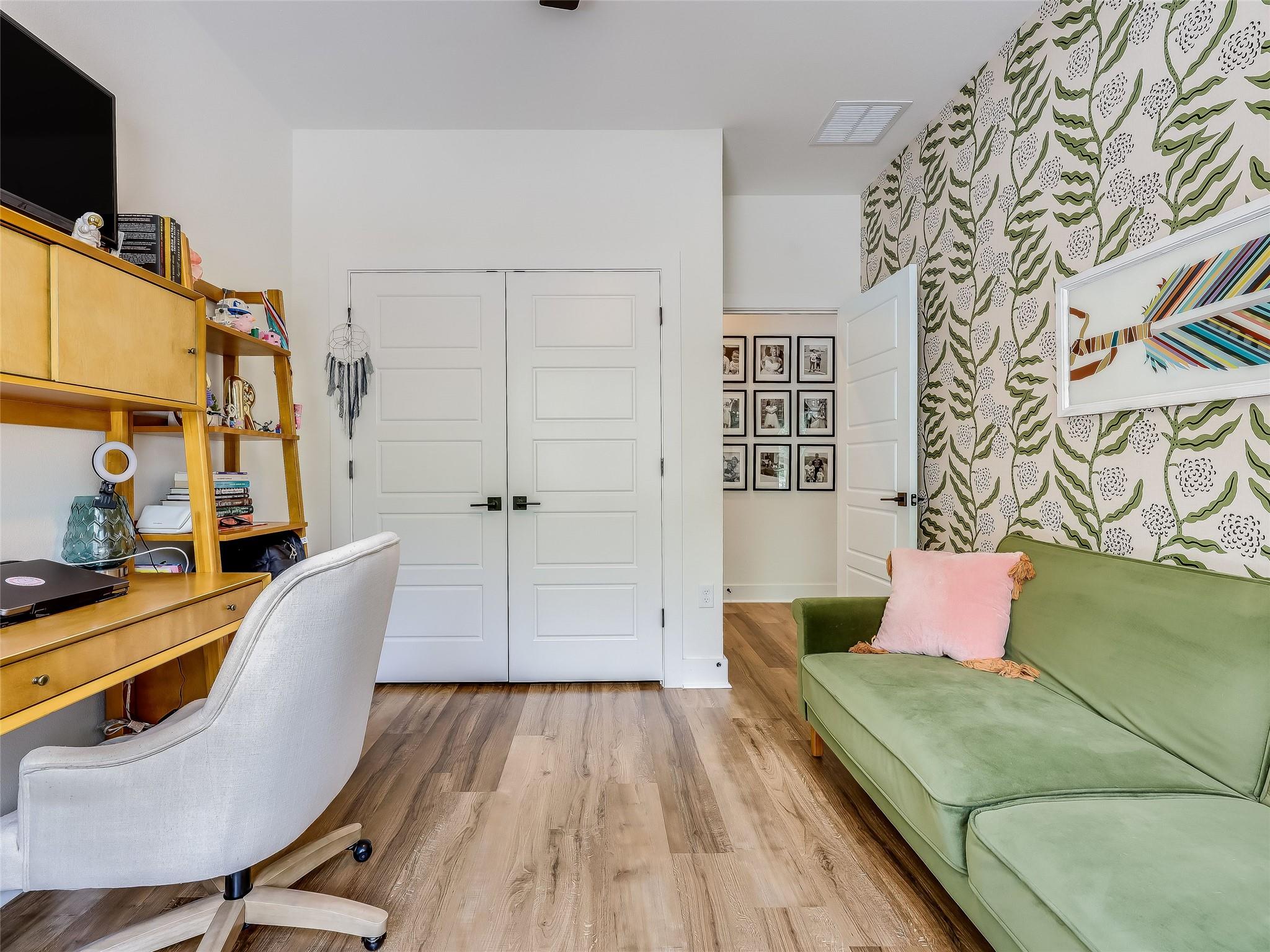 8603 Big Horn Circle