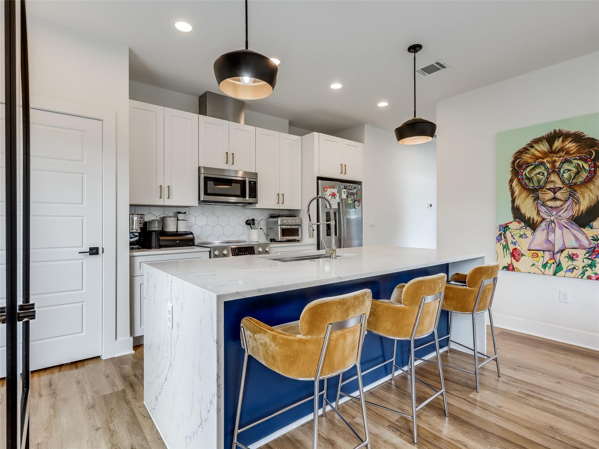 8603 Big Horn Circle