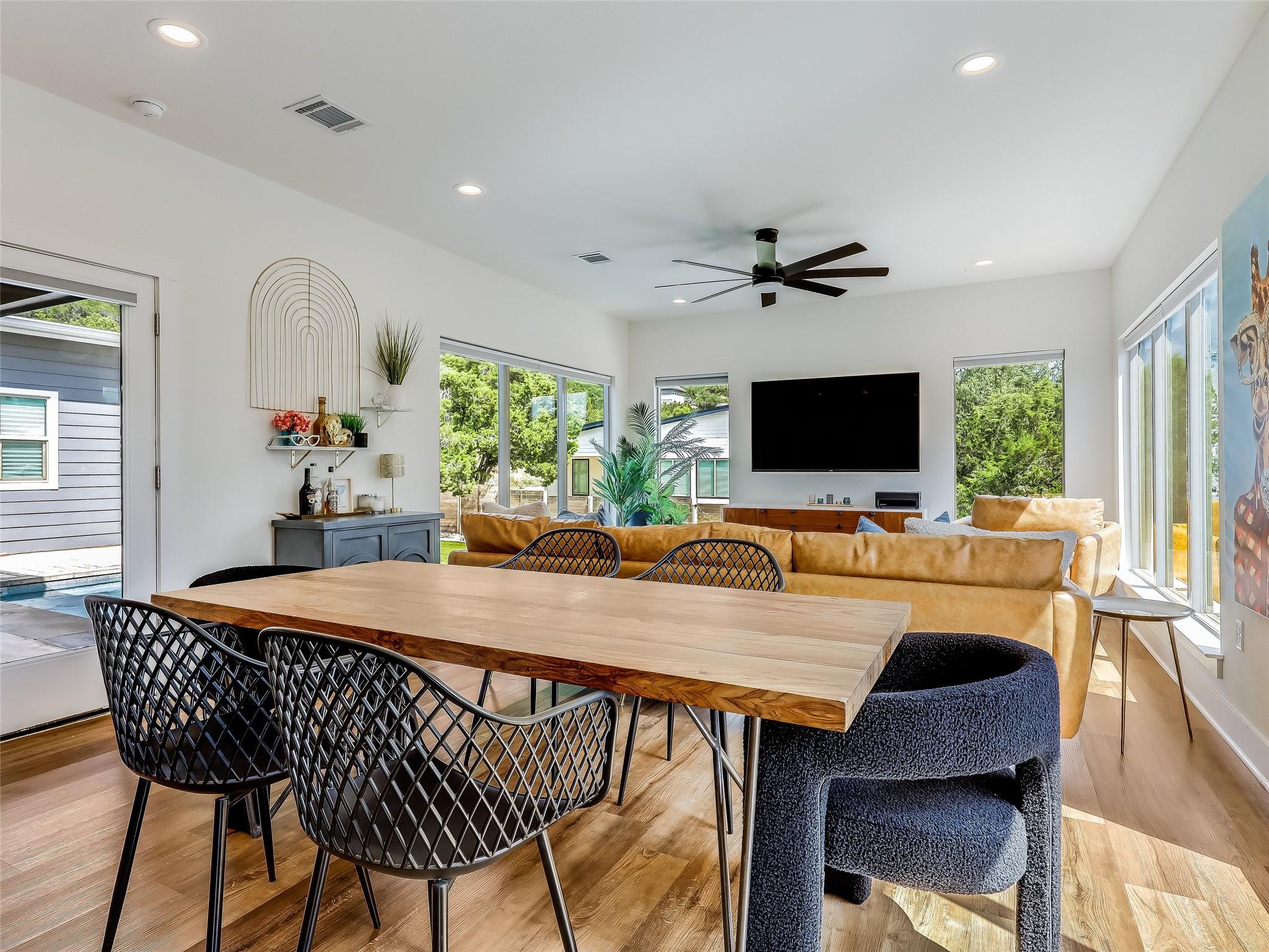 8603 Big Horn Circle