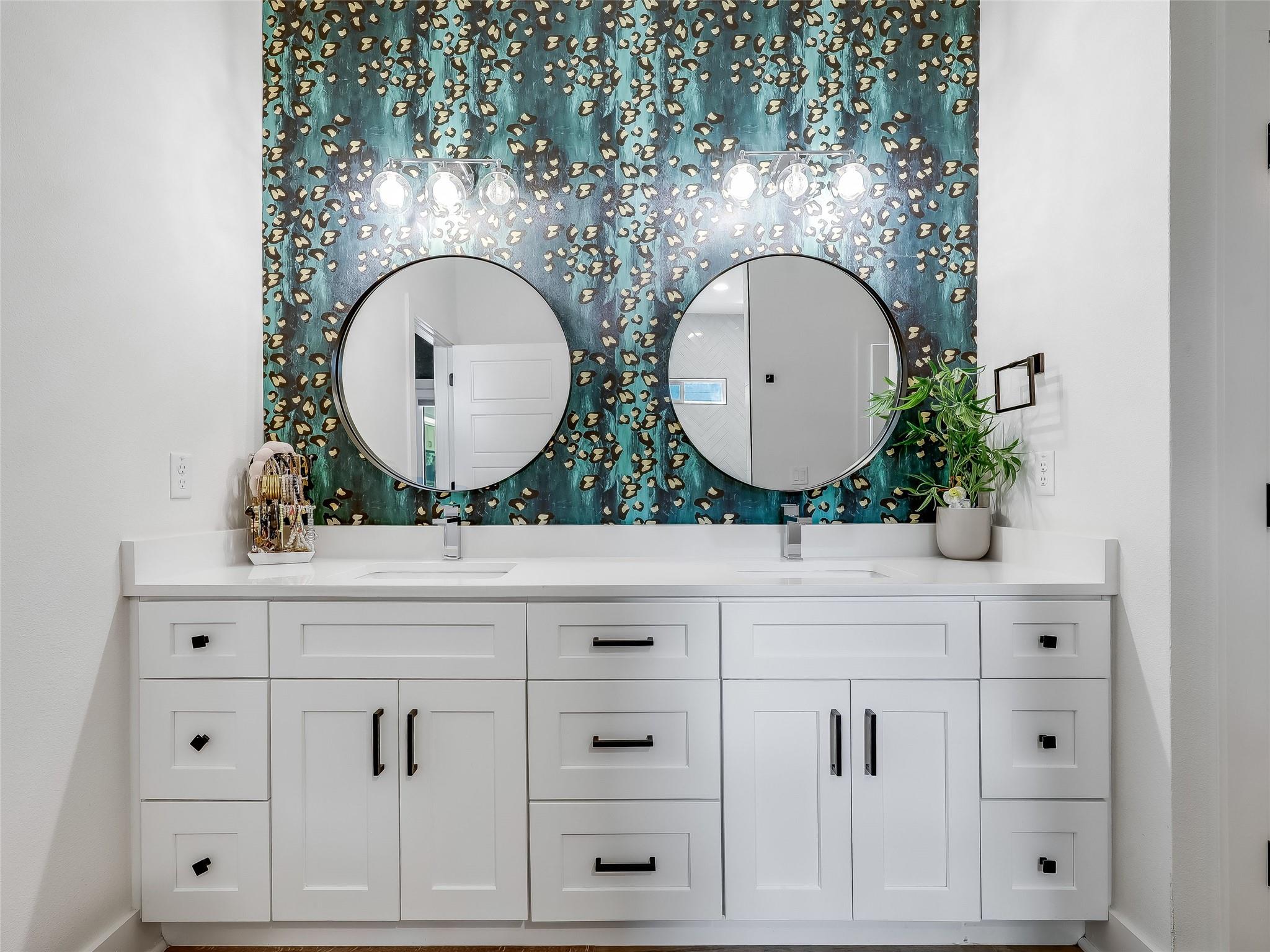 8603 Big Horn Circle