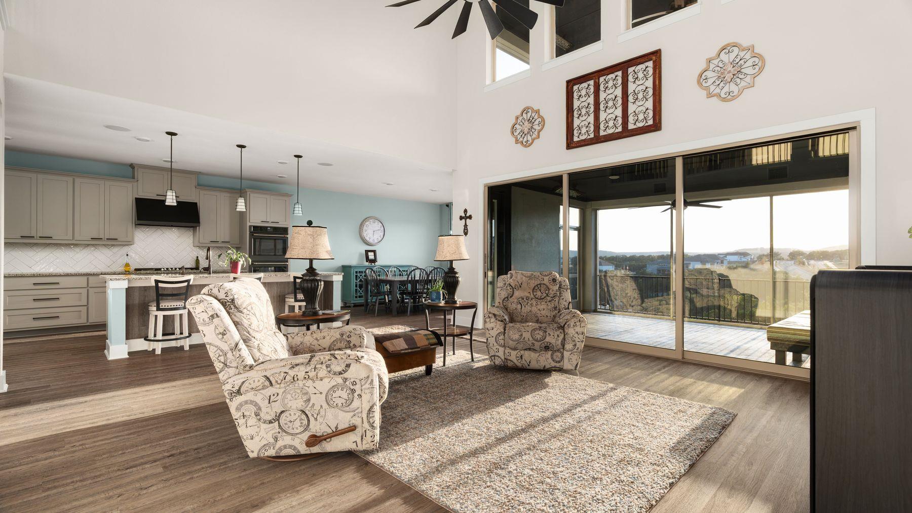 1925 Sorvino WALK, Leander