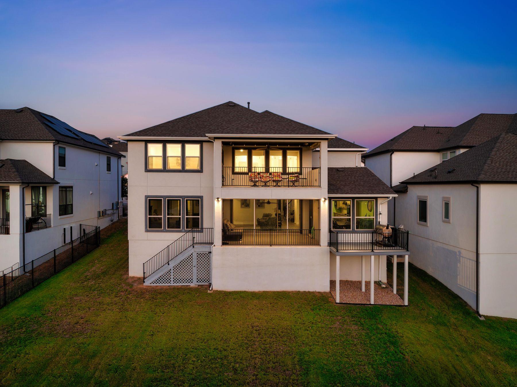 1925 Sorvino WALK, Leander