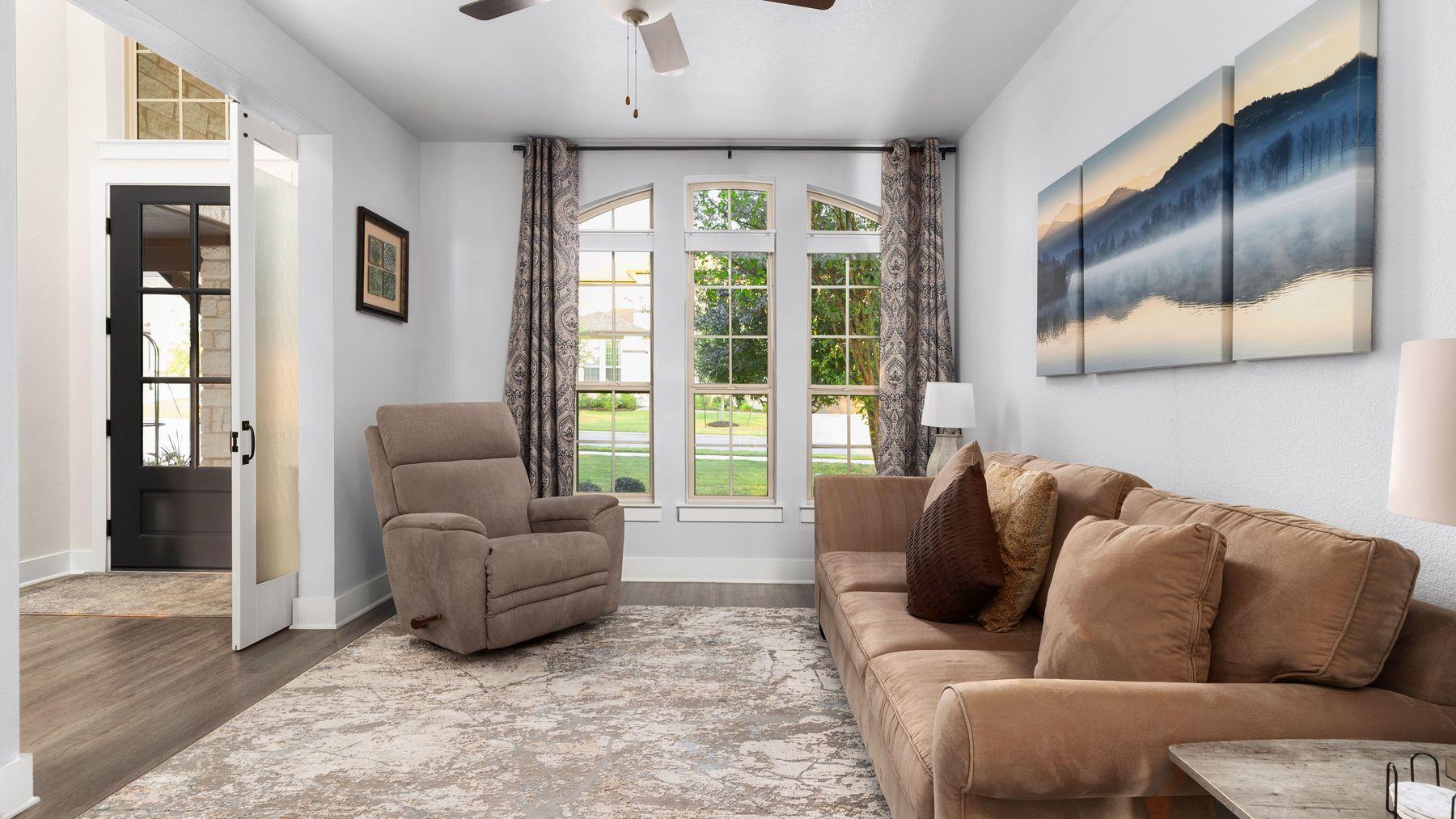 1925 Sorvino WALK, Leander