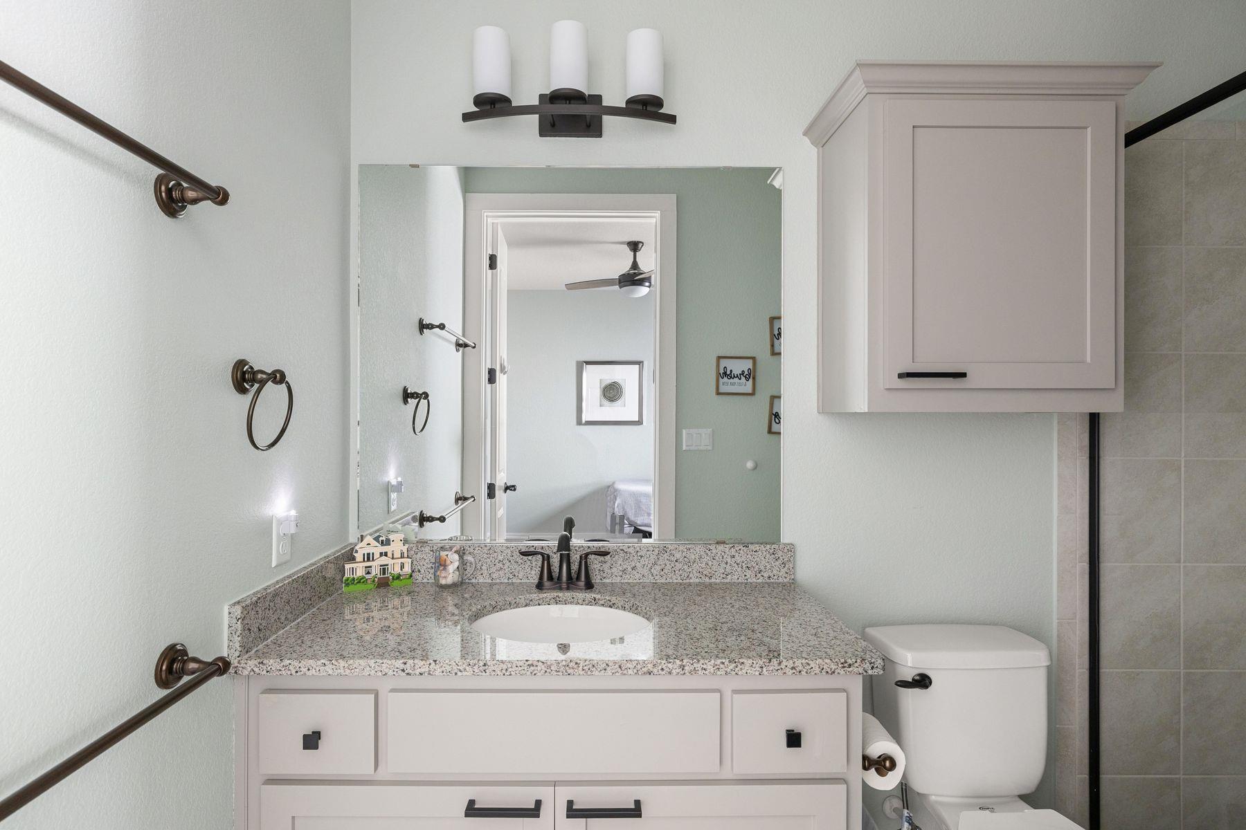 1925 Sorvino WALK, Leander