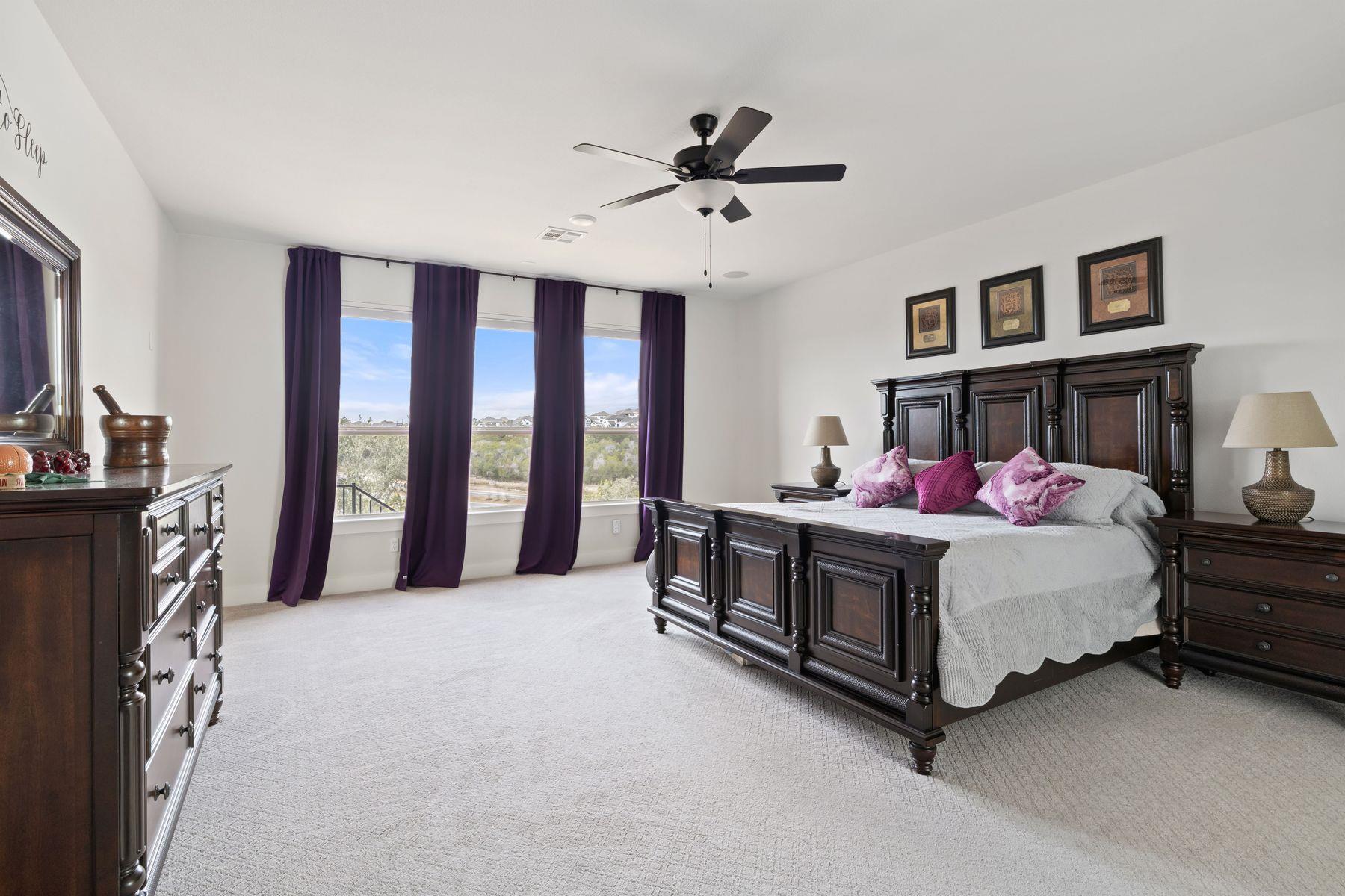 1925 Sorvino WALK, Leander